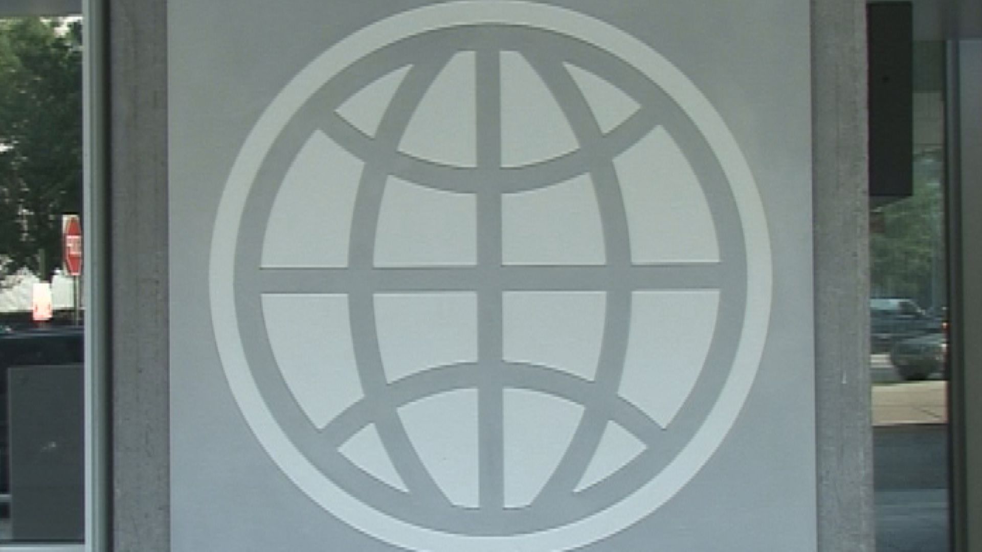 世銀：疫情將為新興市場國家造成持久經濟影響