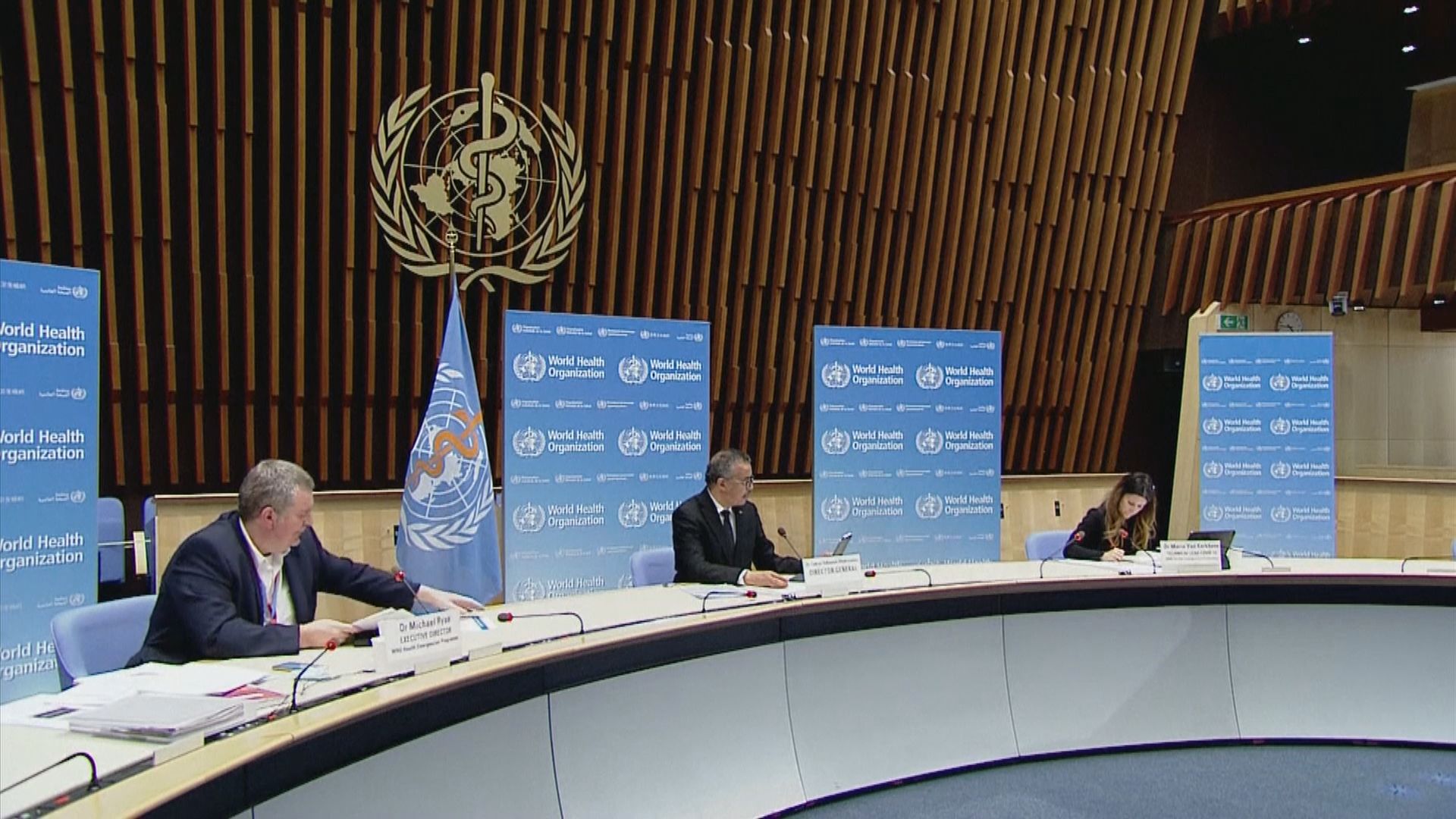 中方人員被指拒交早期新冠病毒患者原始個人數據　並與世衛專家組出現「激烈交流」