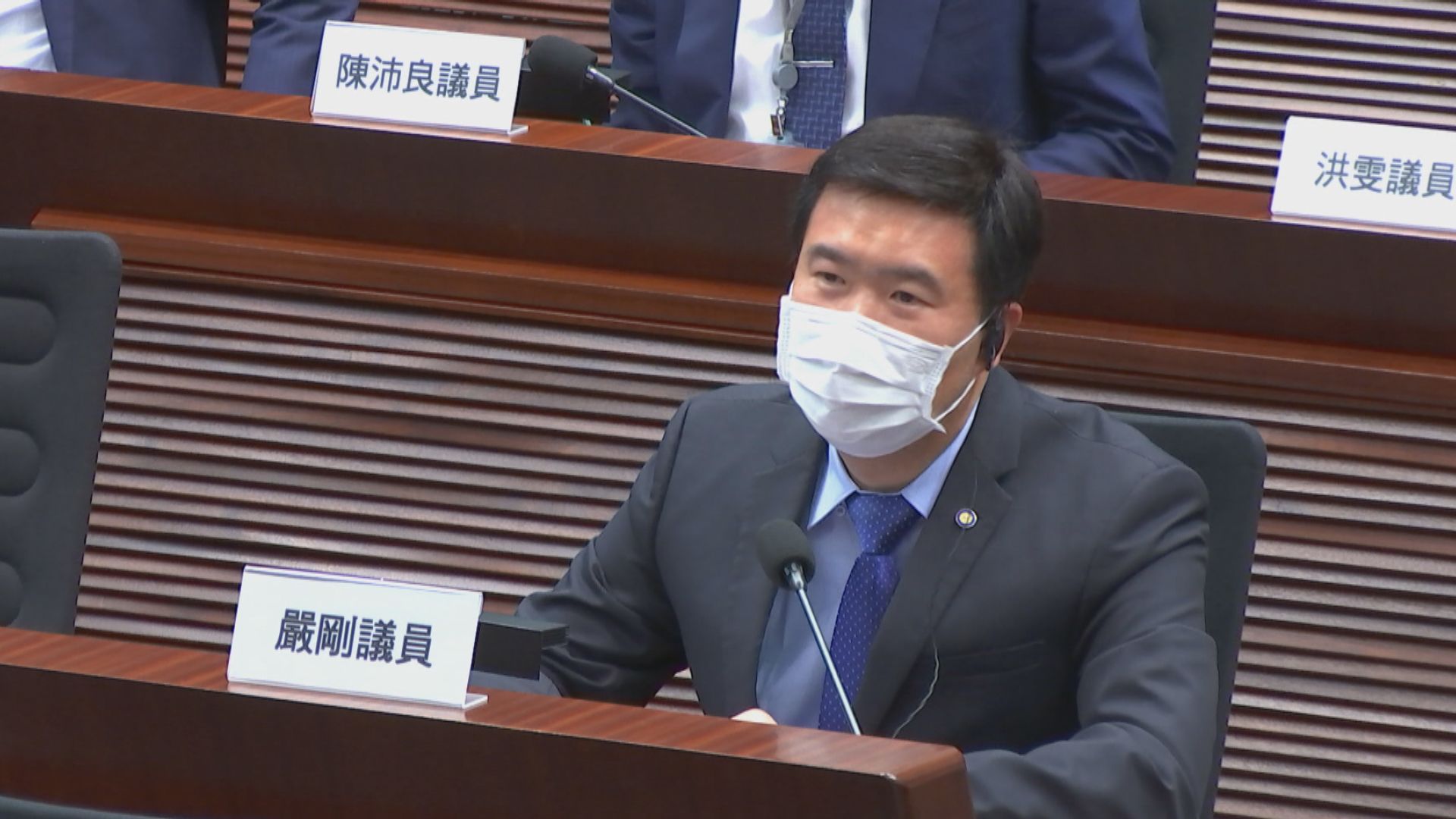 周六呈初步陽性　嚴剛周日再檢測結果為陰性