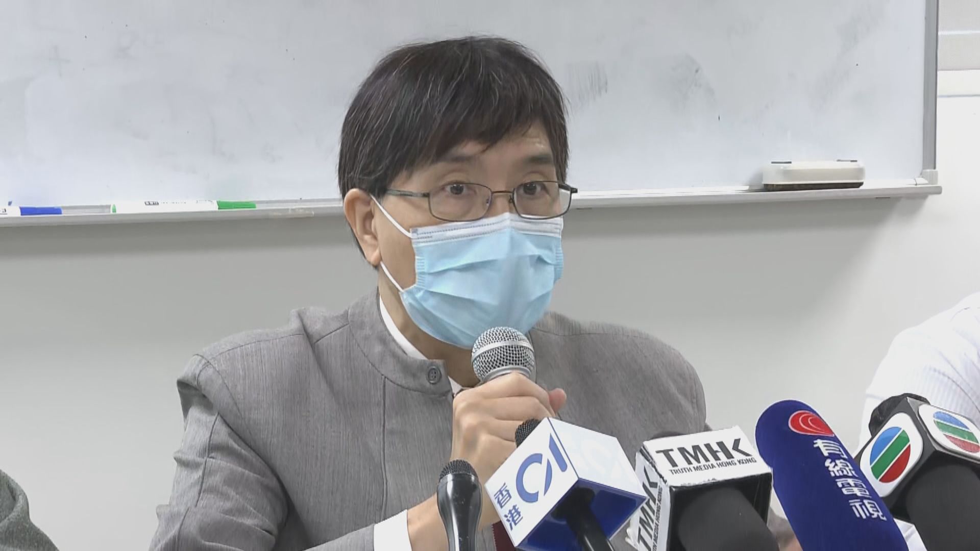 袁國勇：新冠病毒較沙士更快在肺部複製　疫情無可能七月前消失