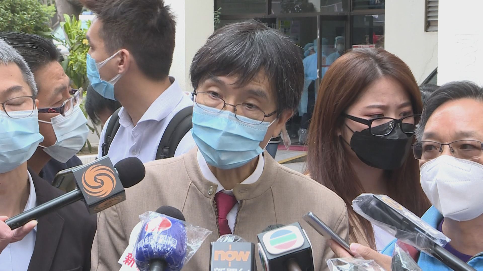 袁國勇：若麗晶花園六座更多住戶確診　需考慮全座撤離