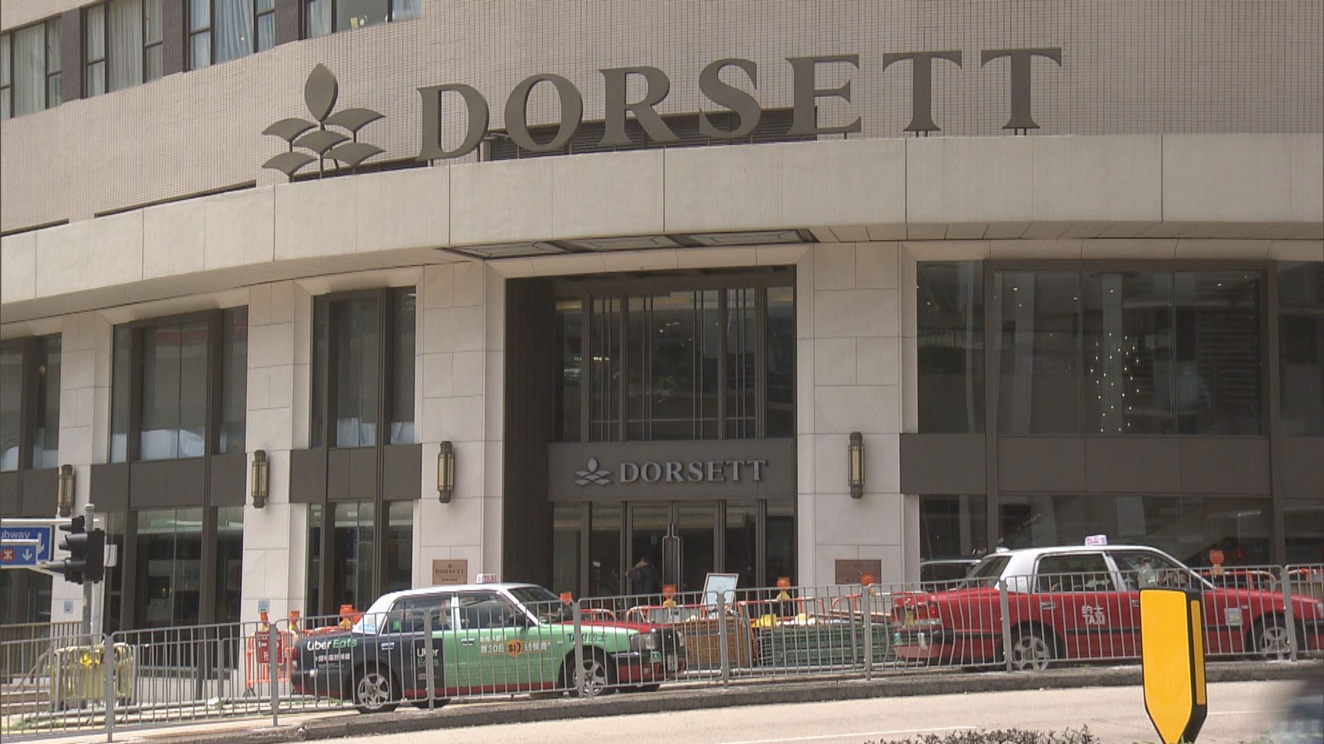 外傭疑檢疫酒店受感染　袁國勇：採樣時打開房門致病毒傳播