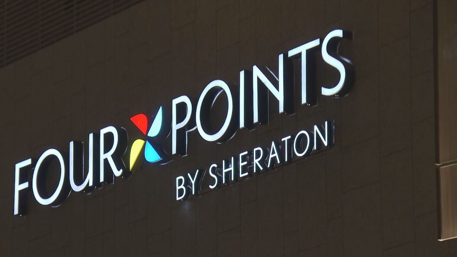 東涌福朋喜來登酒店疑有住客檢疫期間受感染