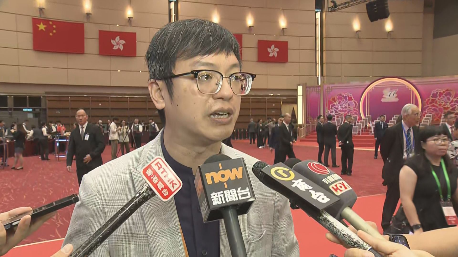 短期訪客計劃納入社福界被質疑輸入外勞　何啟明︰不影響本地勞工
