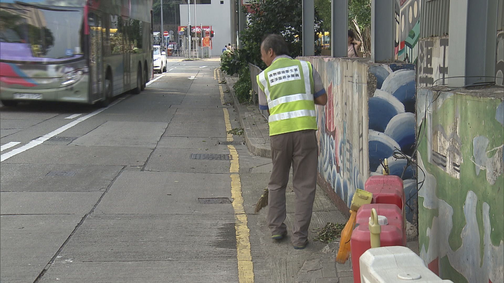 消息：委員會建議最低工資調高至37.5元