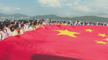 山東艦訪港第二日　開放予學生參觀