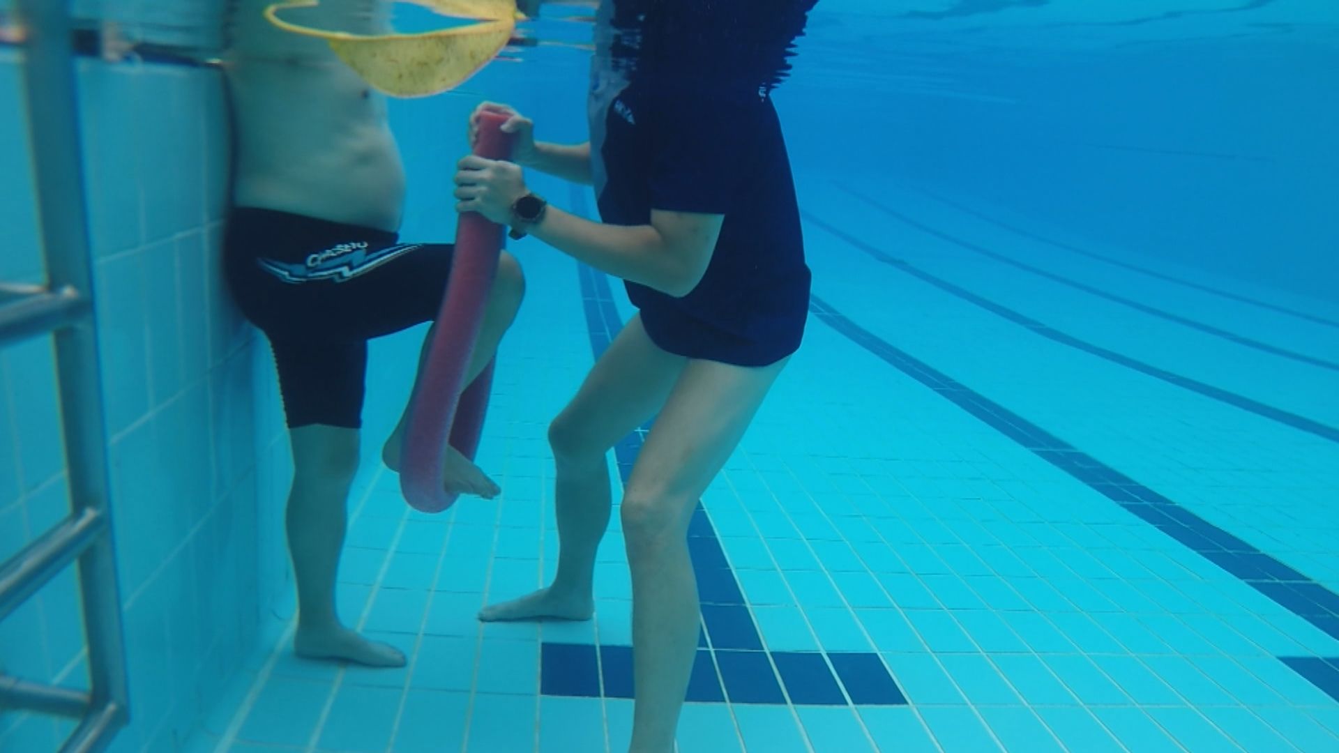 水療導師總會為基層長者提供免費水中復健運動治療