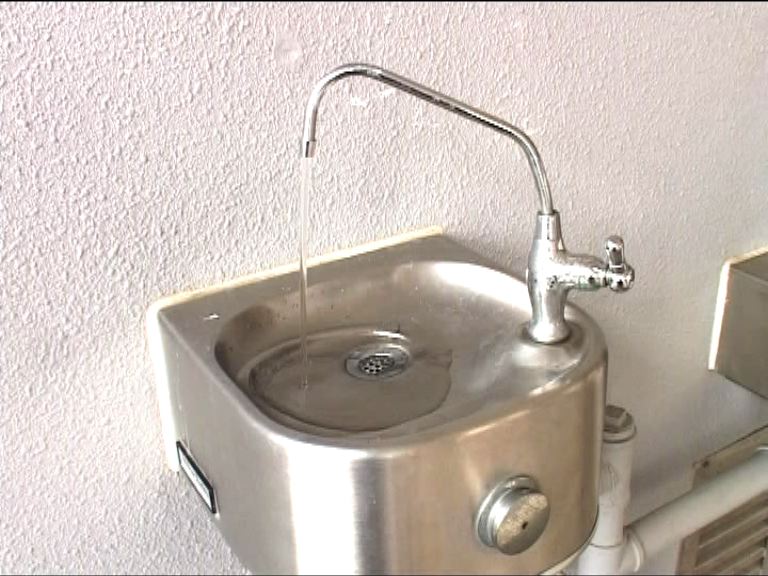 深水埗聖多馬小學食水含鉛超標