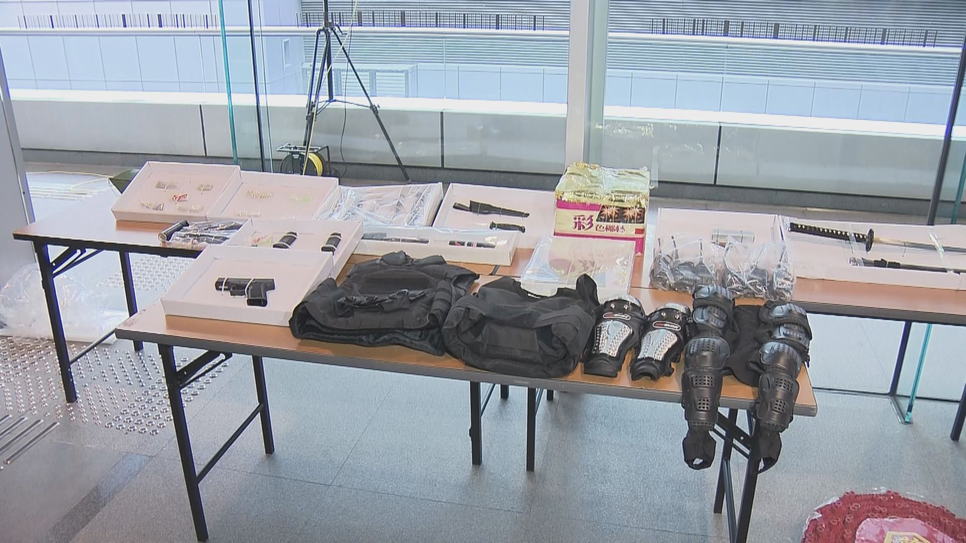 警方檢手槍及過百發子彈　疑有人圖遊行製造混亂