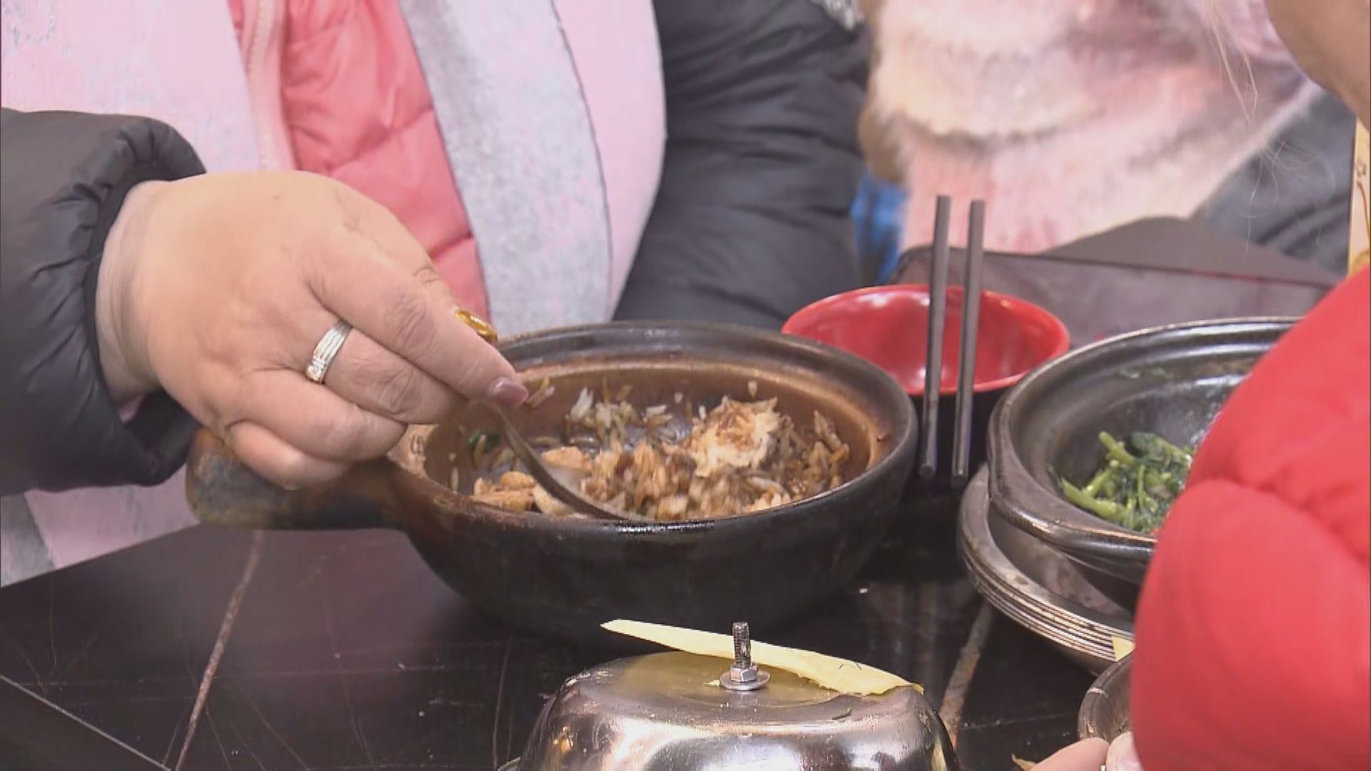 寒冷天氣下 煲仔飯成晚餐熱門選擇