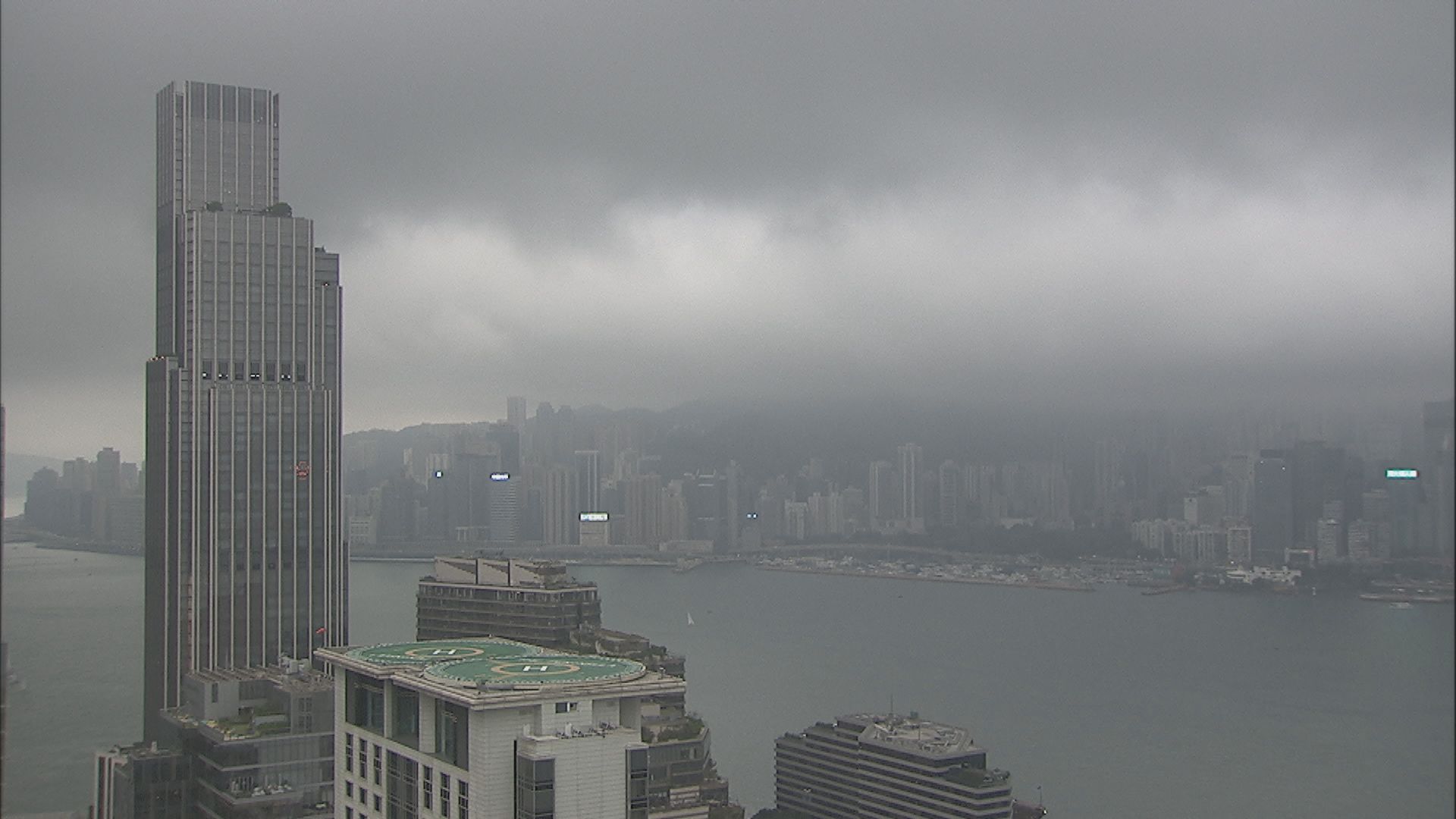 天文台料下午將有狂風雷暴　氣溫顯著下降