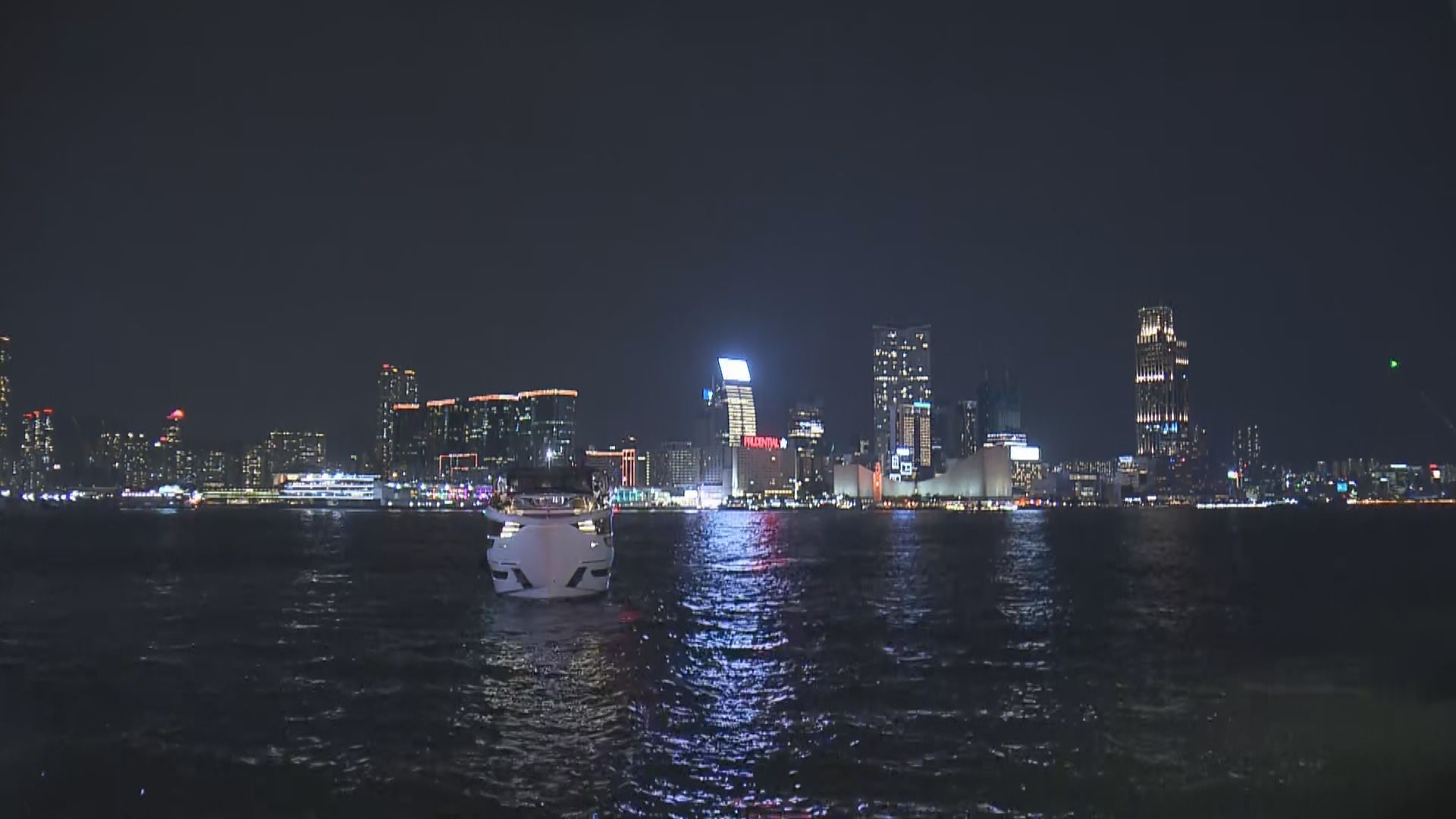 天文台：周日早上六時前考慮改發三號強風信號