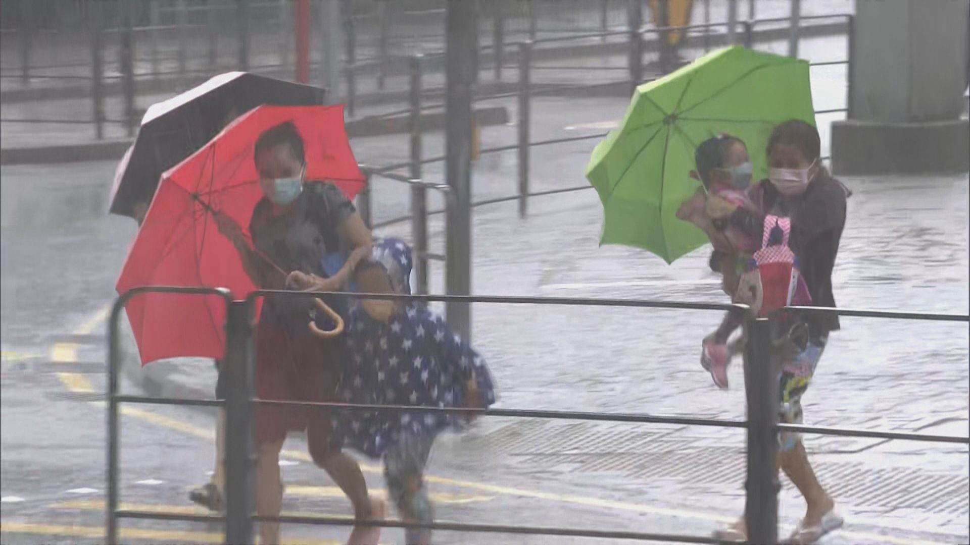 天文台改發三號強風信號