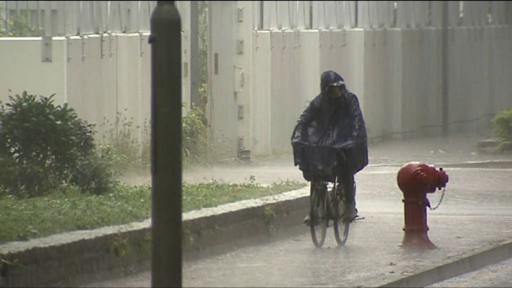 本港局部地區有狂風雷暴