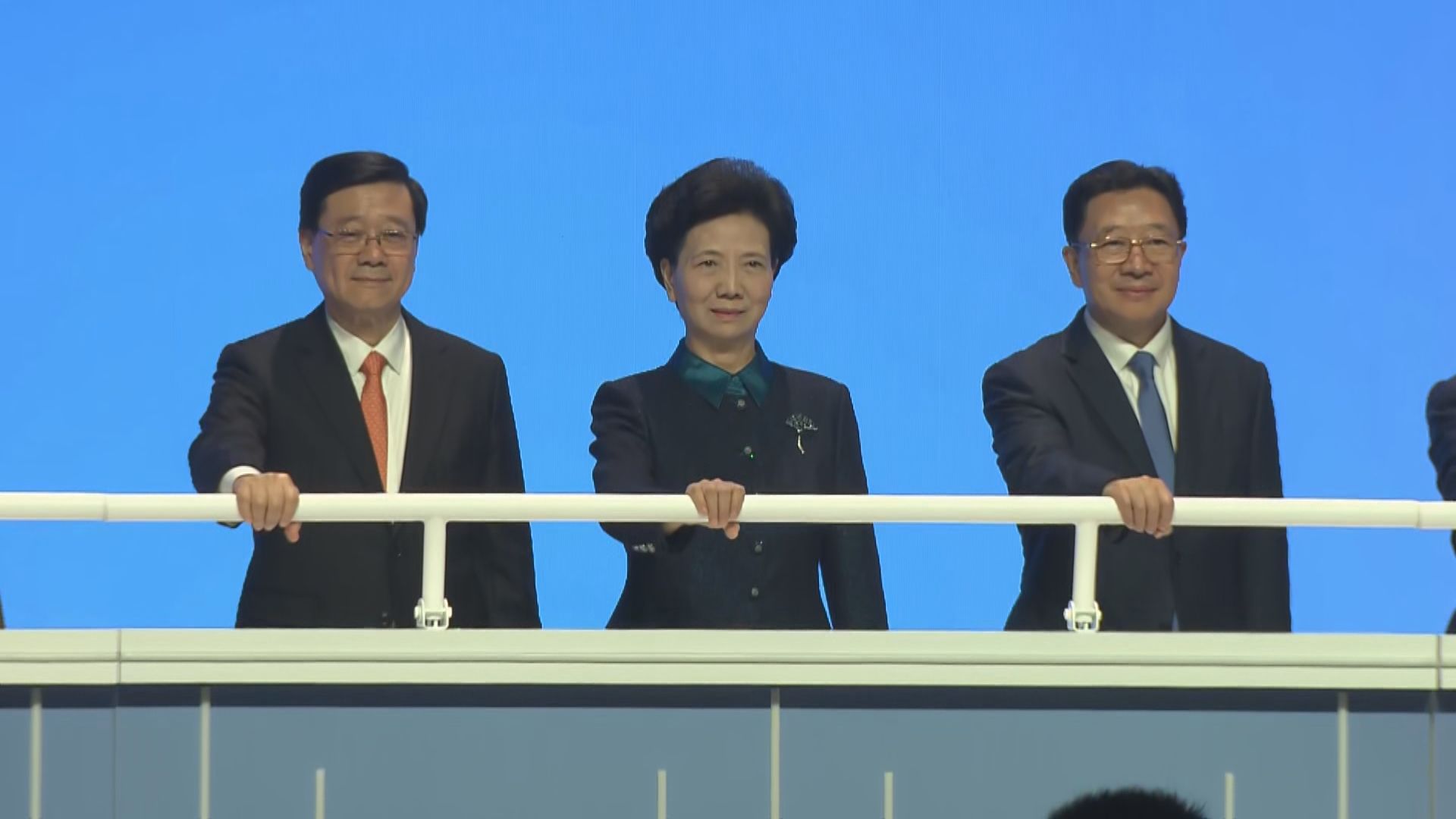 國務委員諶貽琴主禮家庭婦女高峰會　讚香港婦女撐起繁榮半邊天