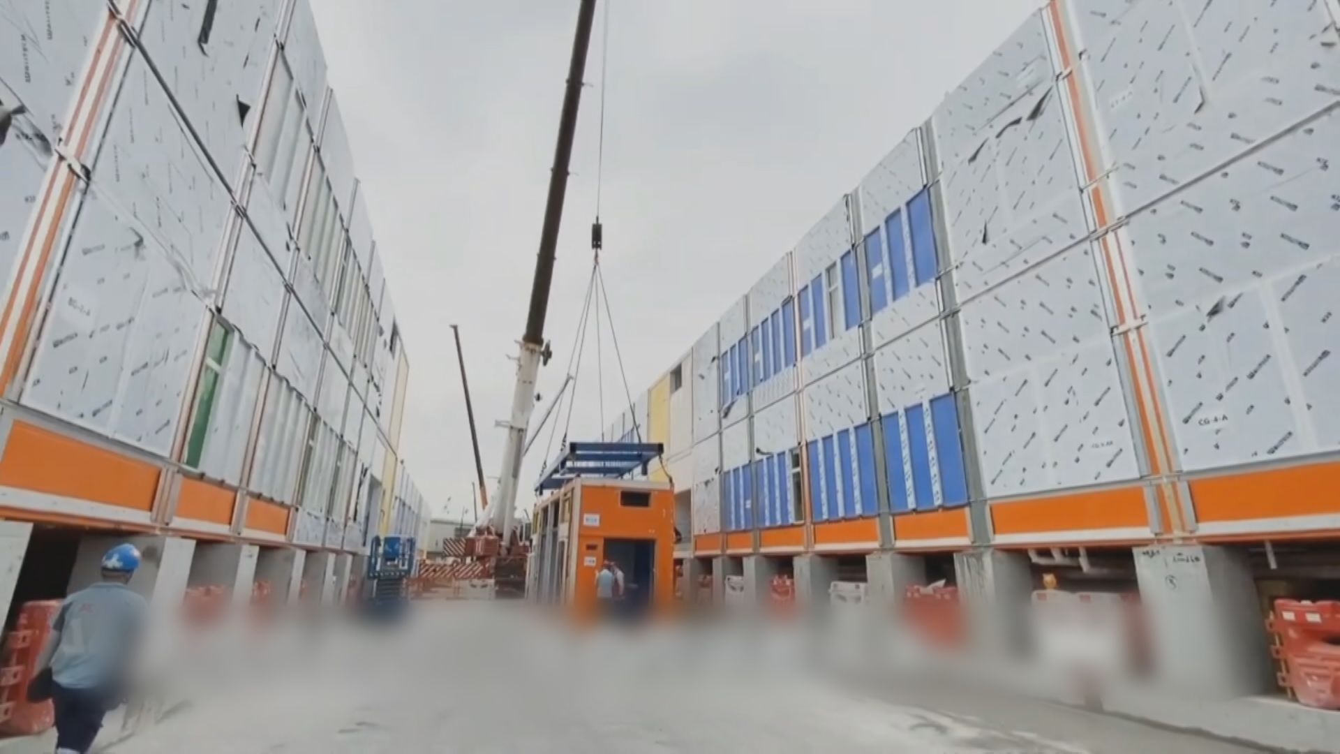 黃偉綸：亞博館旁臨時醫院料明年一月內完工