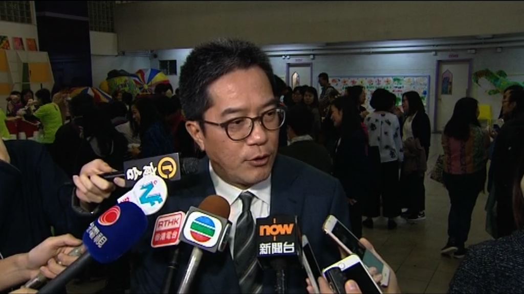 發展局：地政處會跟進鴨脷洲遊艇停泊船排個案