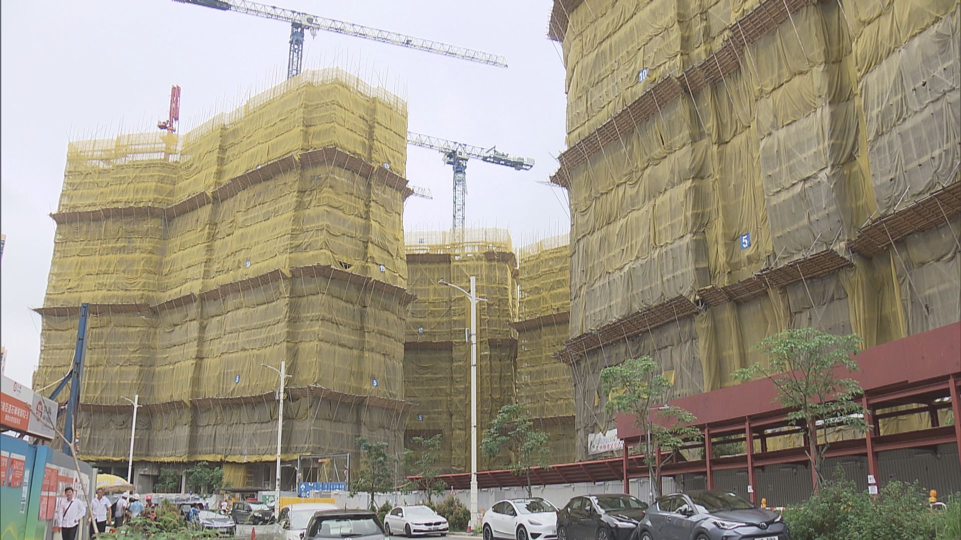 精進安達臣道地盤40人被拖過百萬糧　工友叫苦