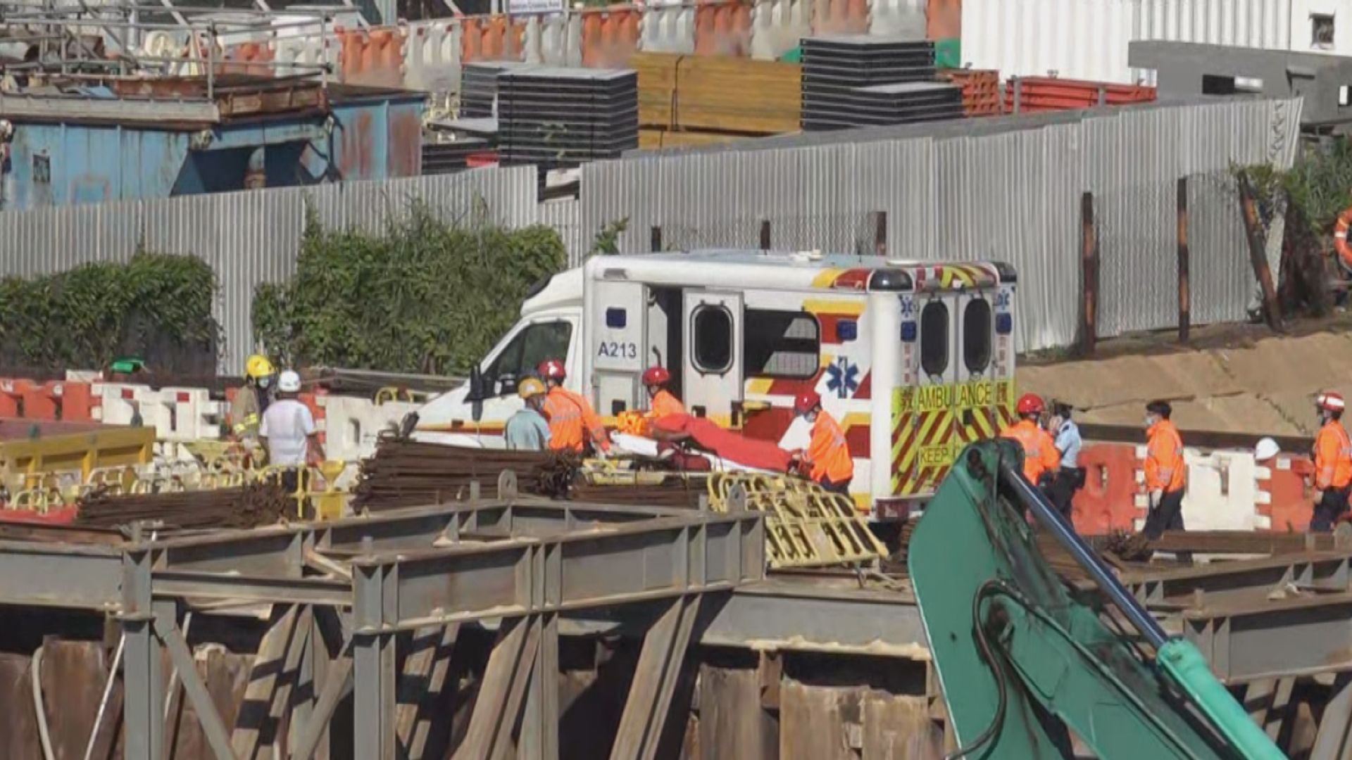 九龍城一地盤工作台倒塌釀一死六傷