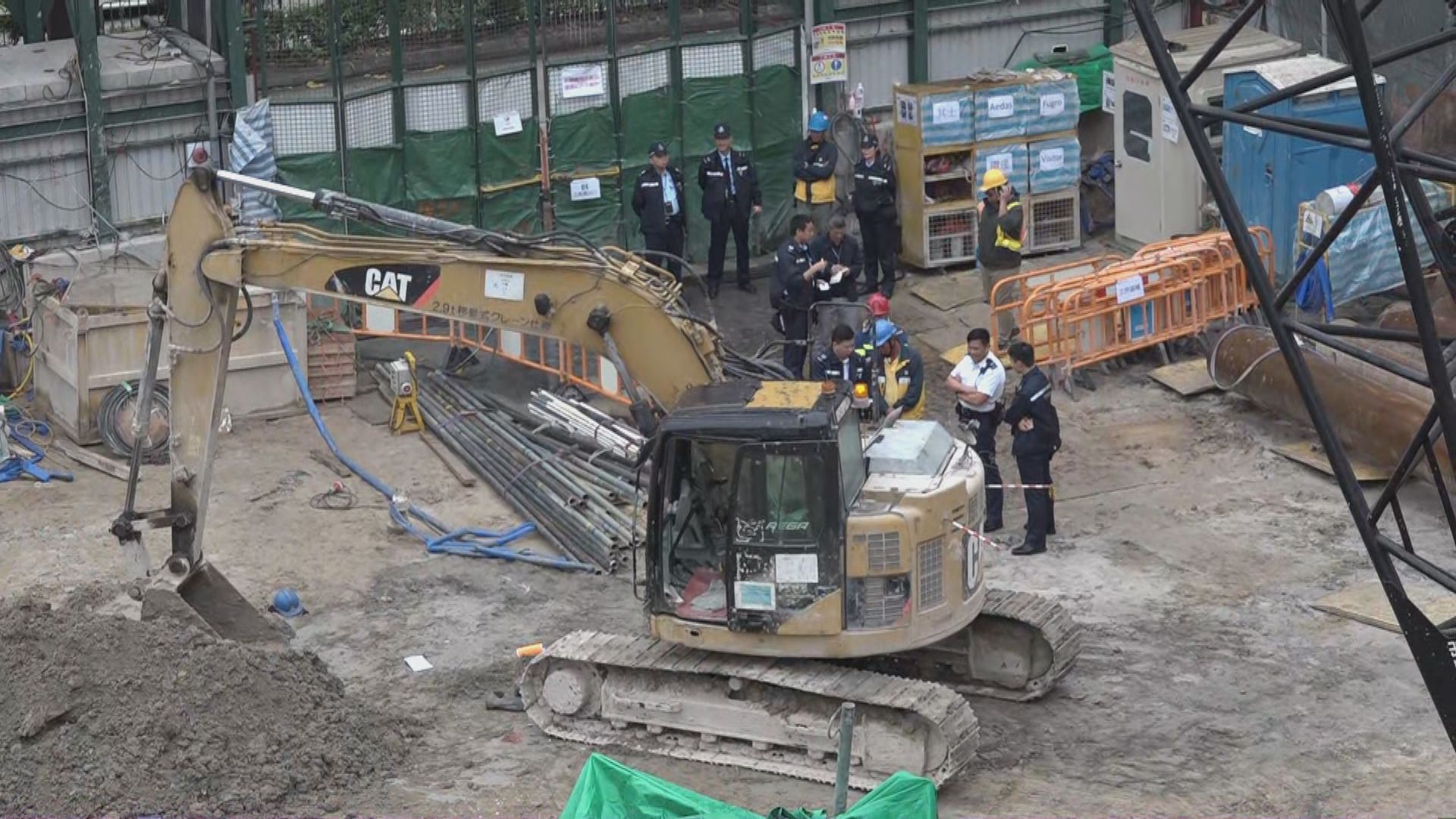 九龍城地盤工人疑被挖泥車輾斃