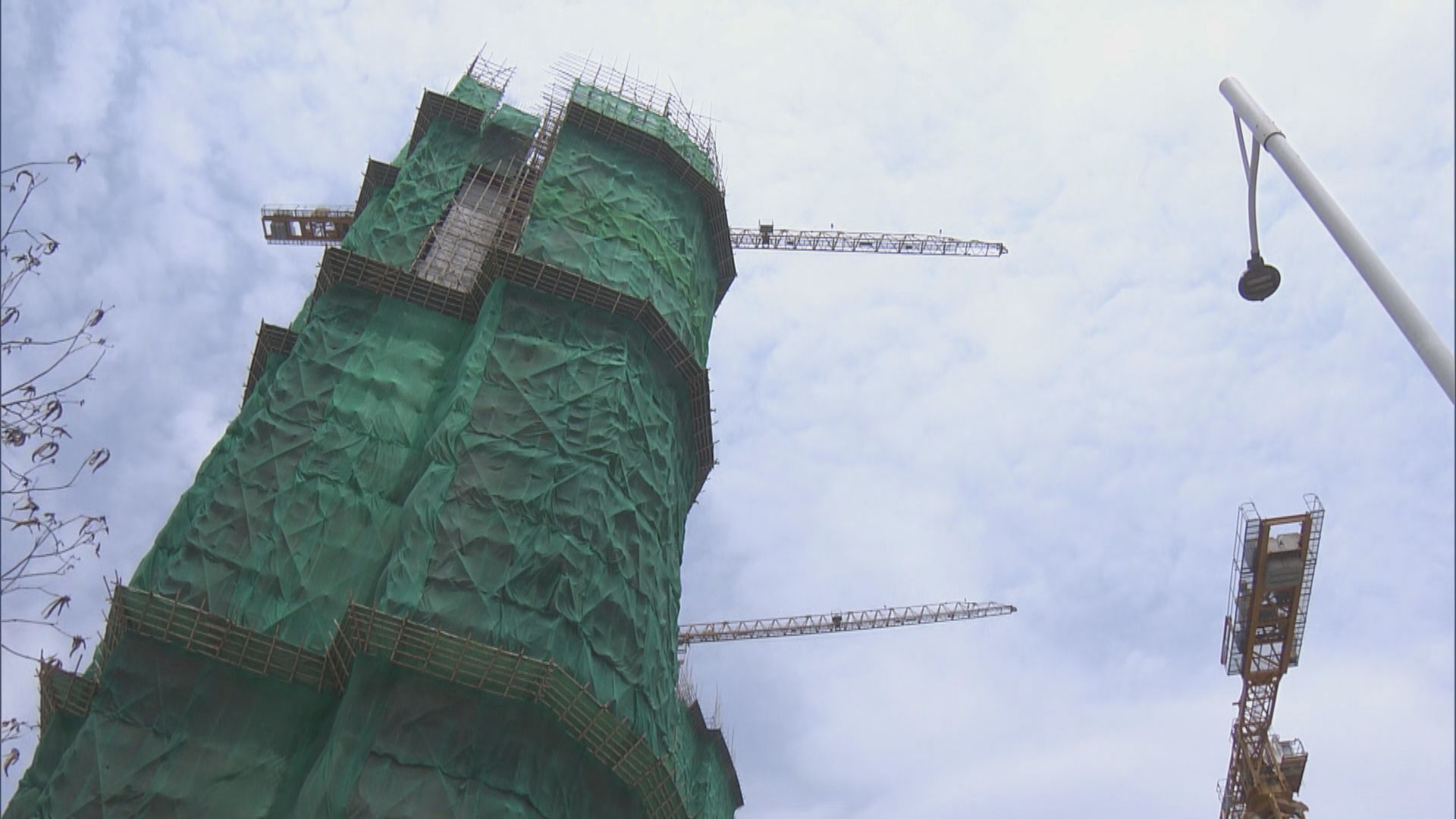 啟德發生工業意外　地盤工搭棚意外墮地死亡