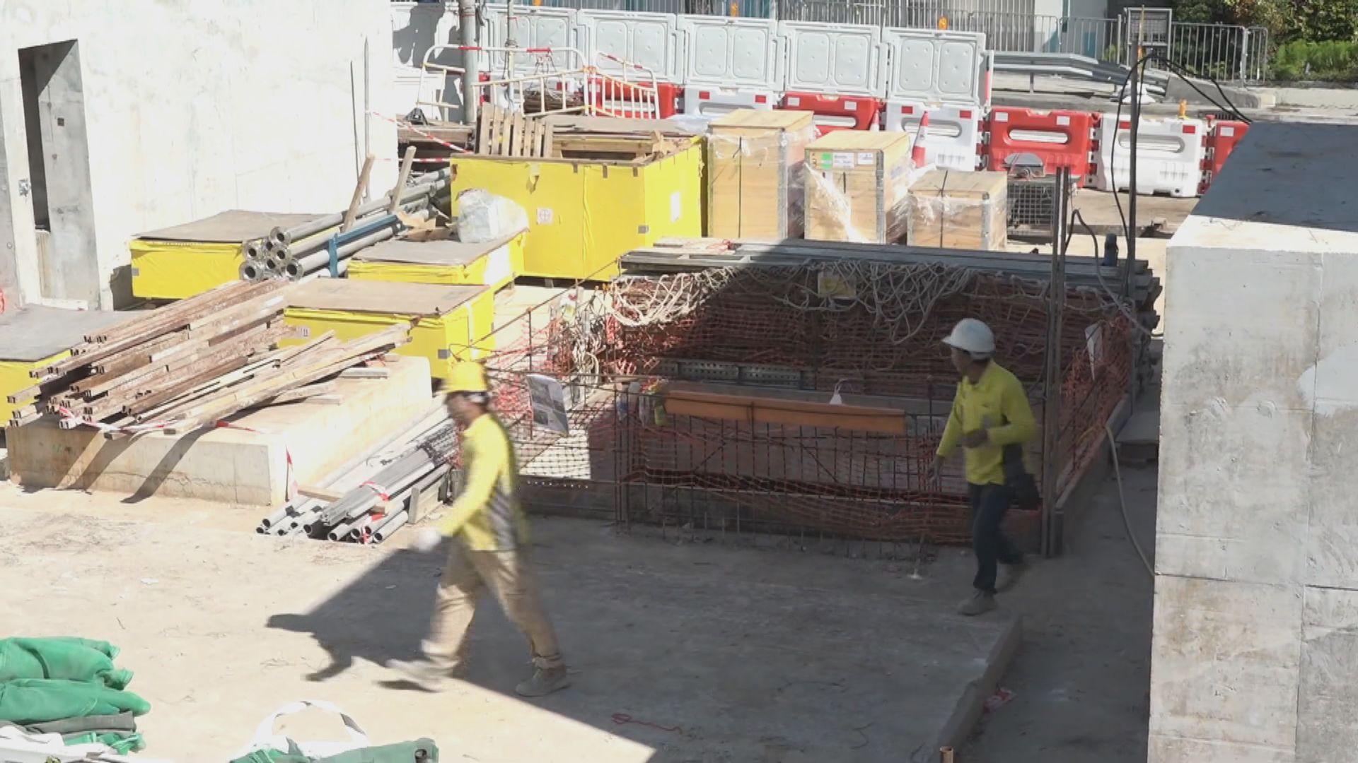 西貢男工人被困污水井獲救昏迷送院