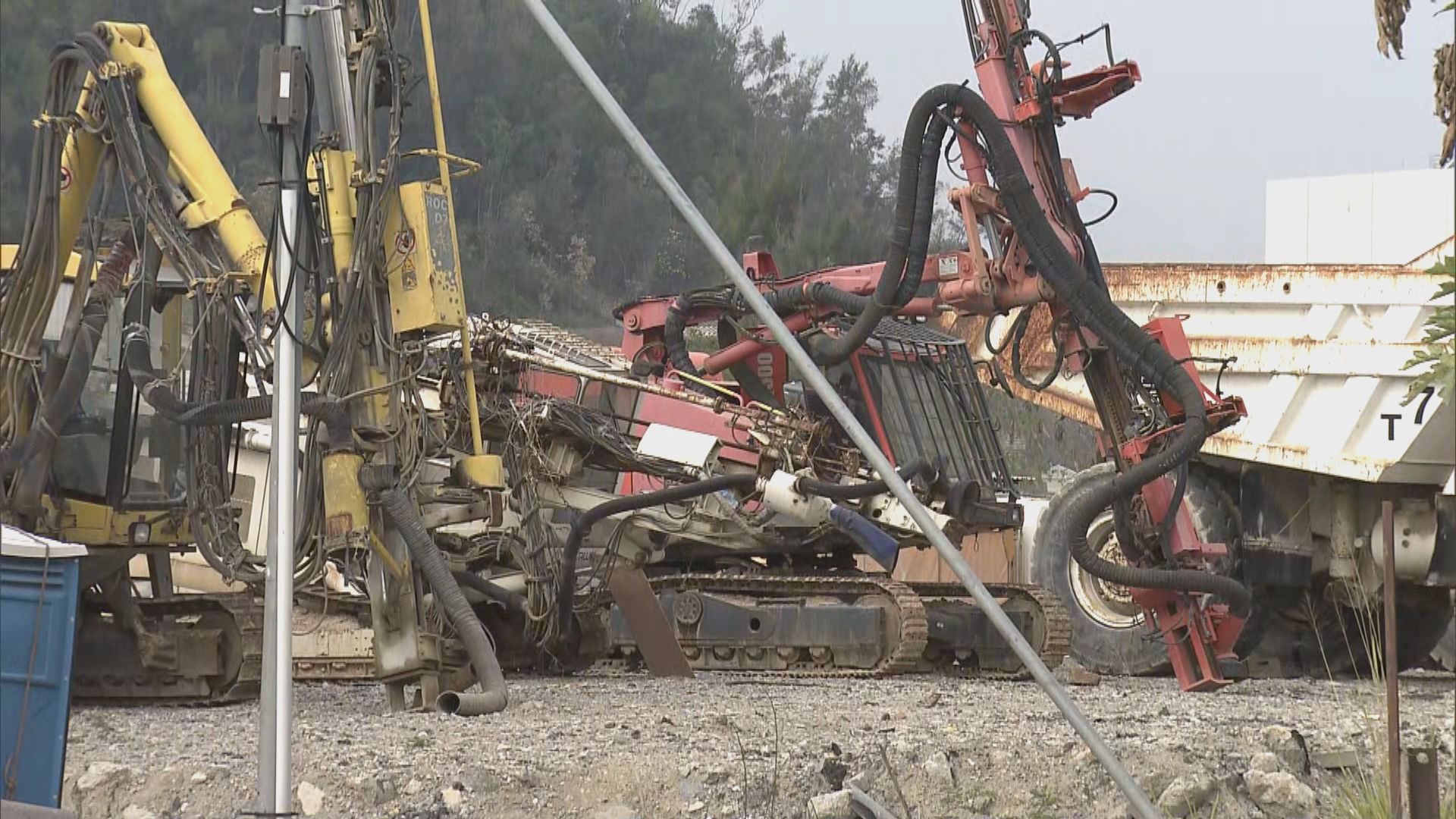 將軍澳工人疑被碎石機運輸帶夾死