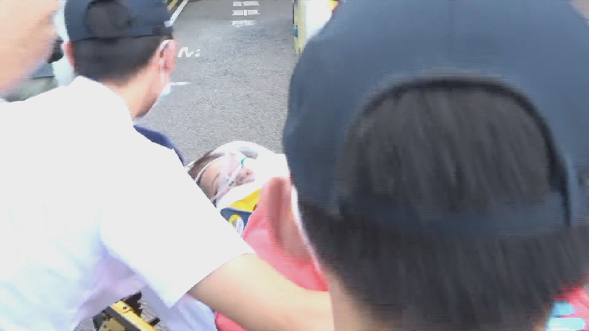 黃大仙女工修剪樹枝墮下昏迷送院