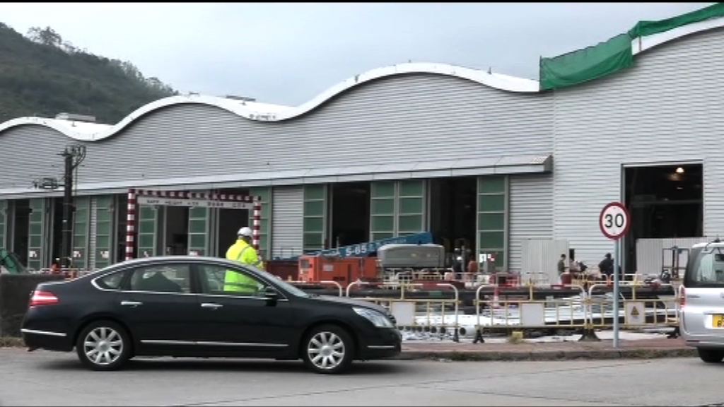 大嶼山小蠔灣車廠工人墮地死亡