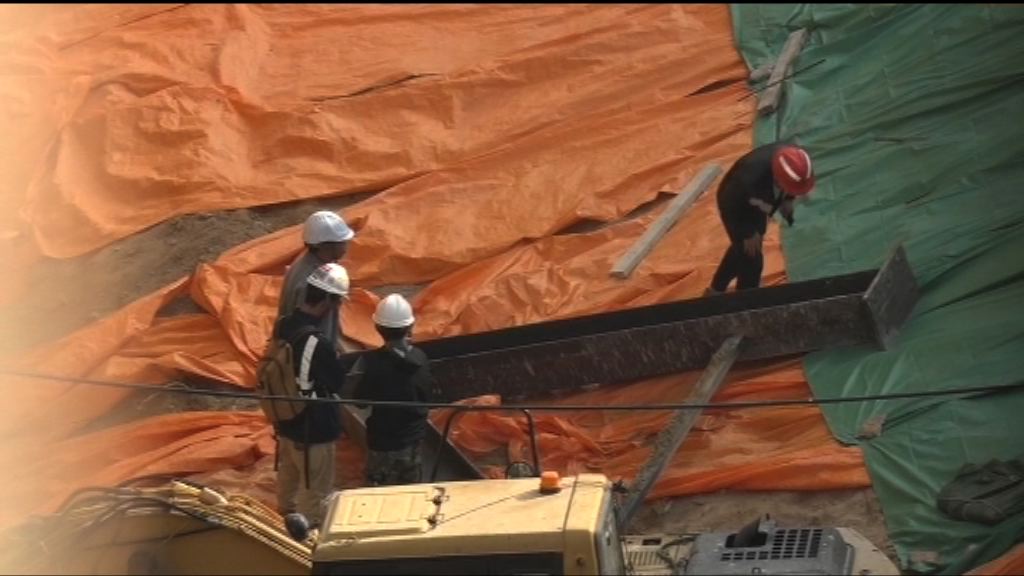 工人疑遭工字鐵擊中頭部死亡