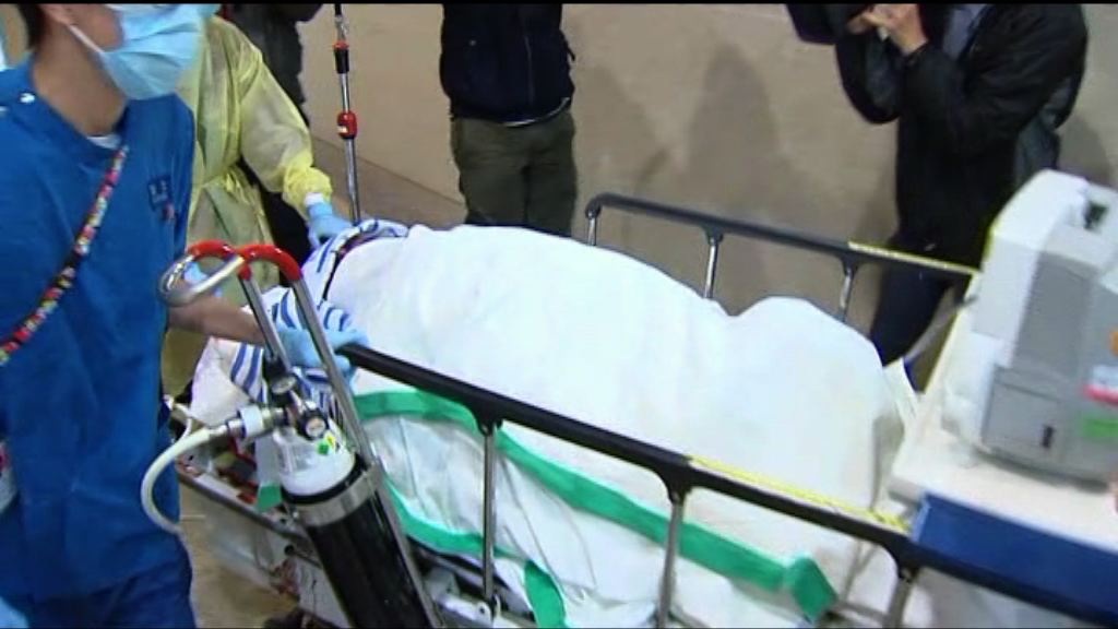 蓮塘口岸地盤四工人受傷送院