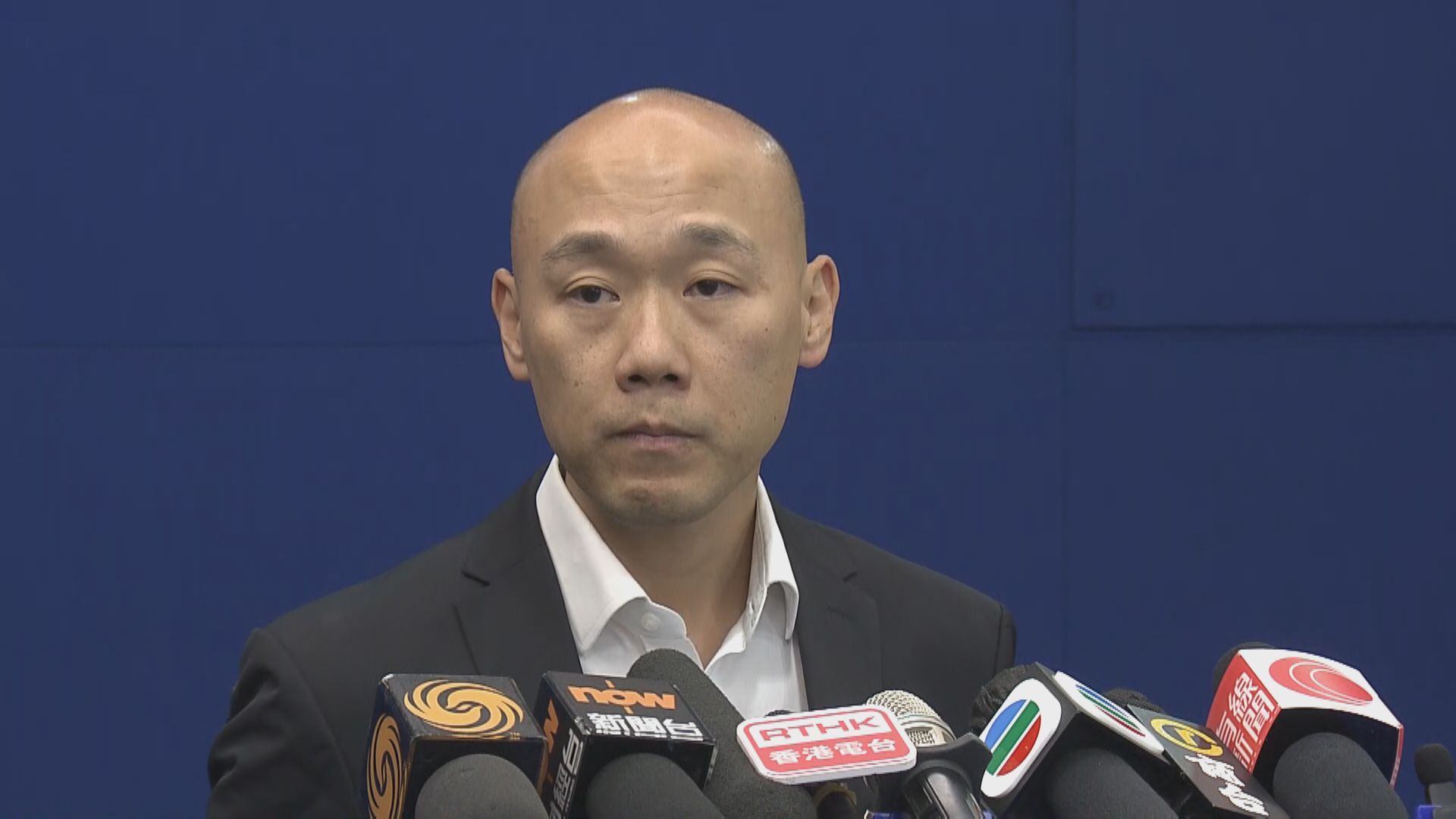 政總天橋持刀傷人案 警方：17歲疑犯有自閉症紀錄