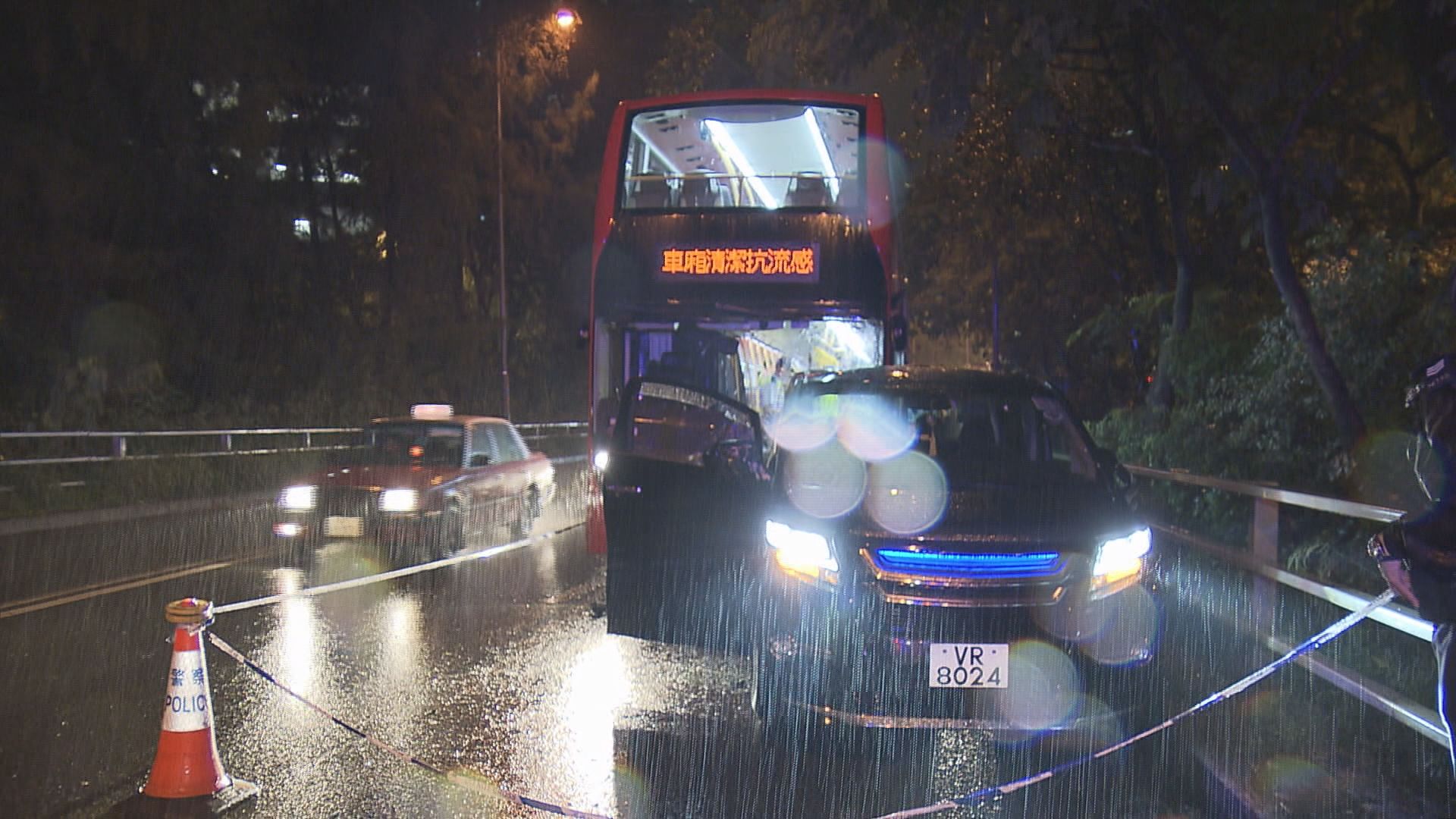 九龍灣私家車司機遭截停襲擊