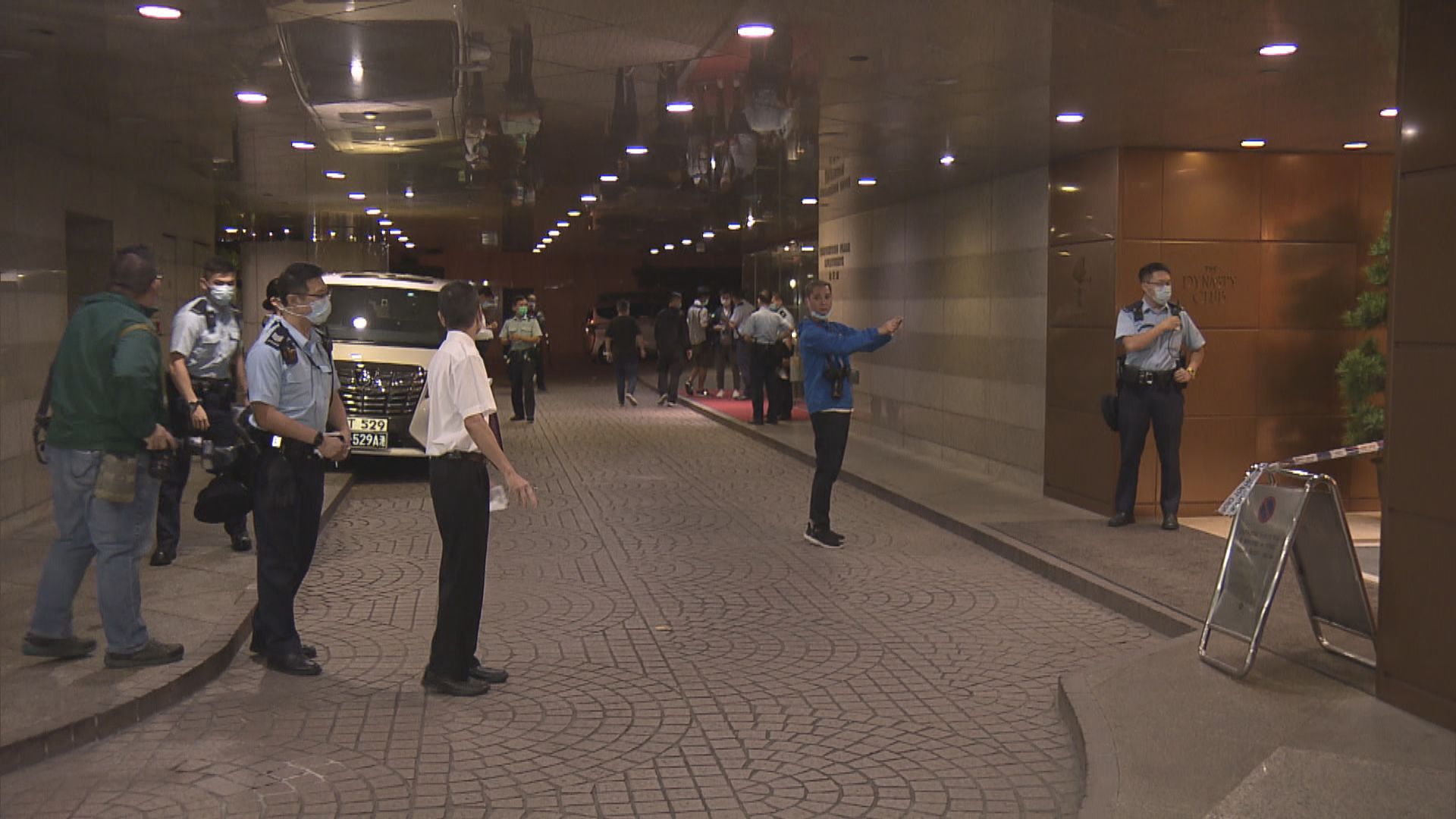 灣仔會展兩內地漢遇襲中刀受傷