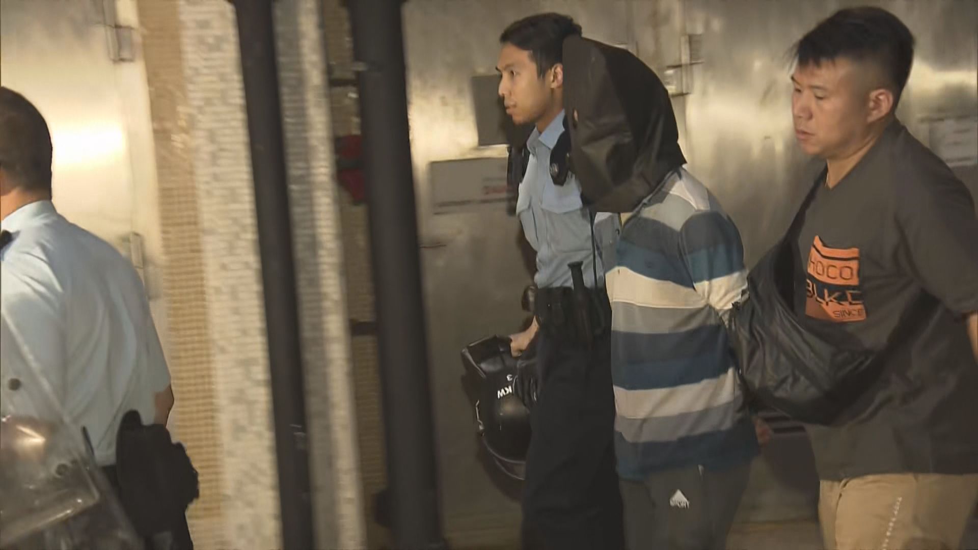 長沙灣海麗邨母女遭斬傷　警拘其父