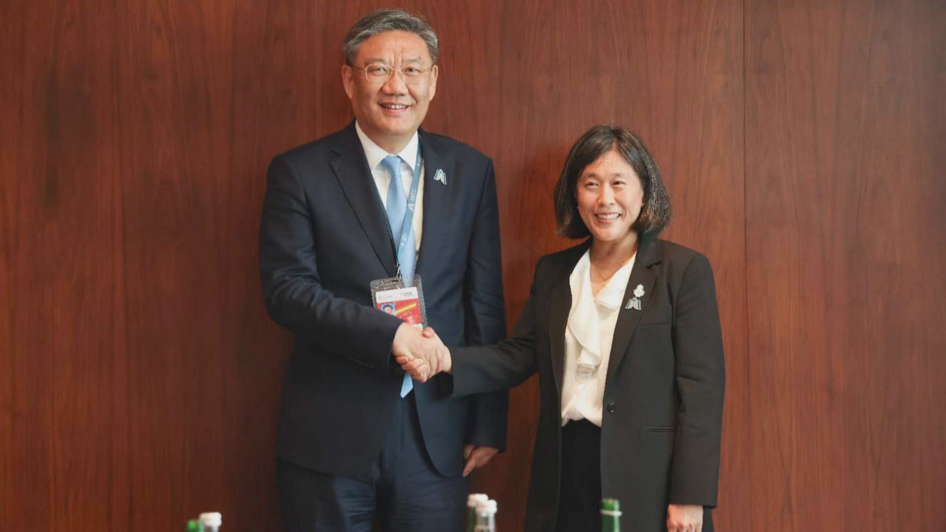 王文濤戴琪世貿會議期間會面 就經濟領域涉台問題表達嚴正關切