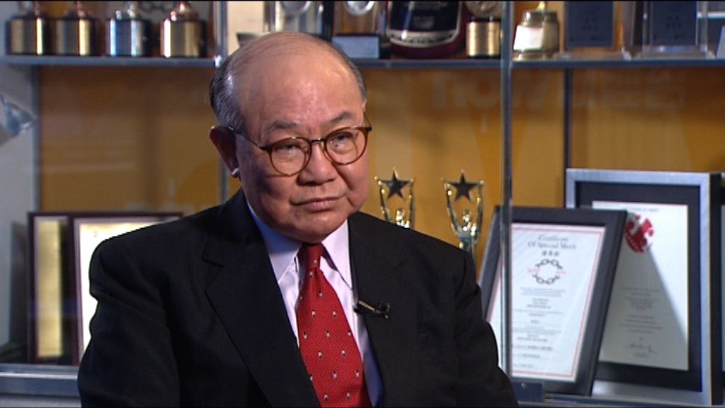 胡國興：正辦理手續放棄英籍