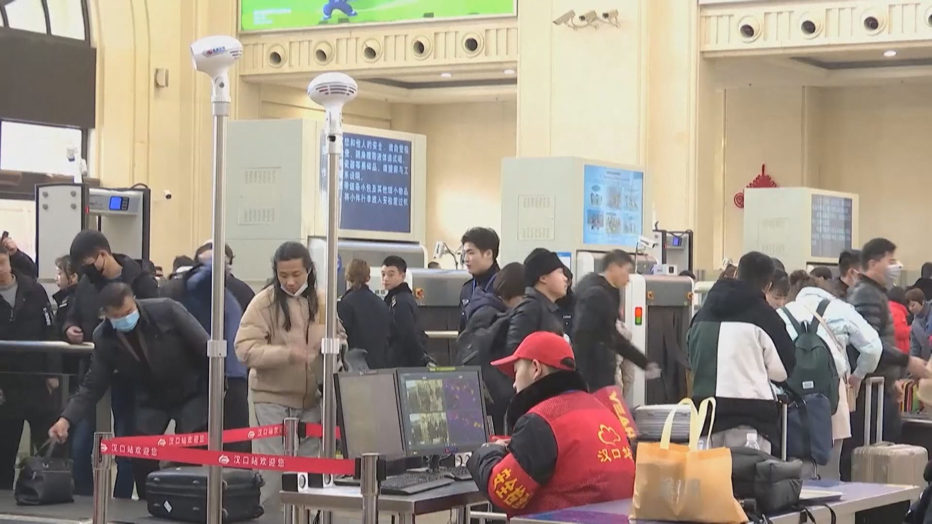 武漢限制旅行團出發　進出私家車受抽查