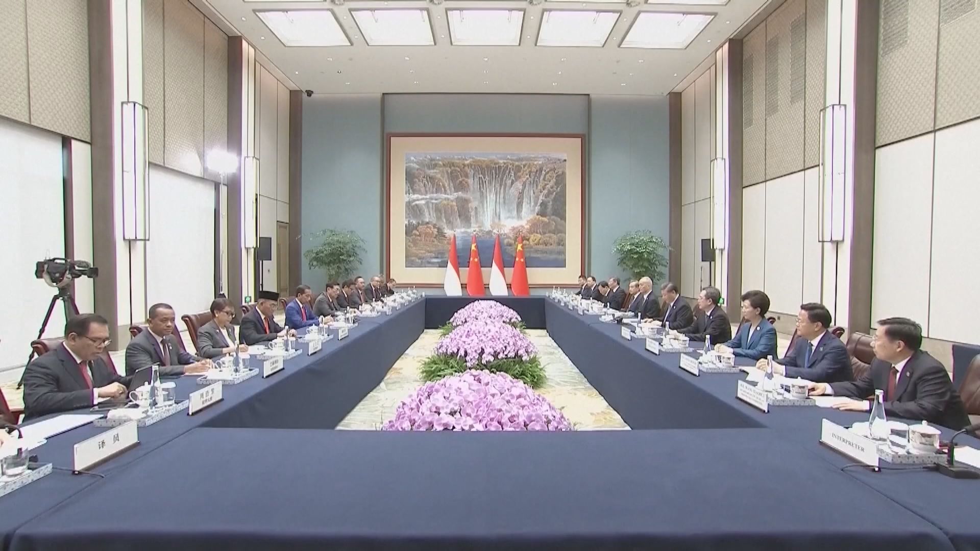 習近平在四川會見印尼總統佐科維多多