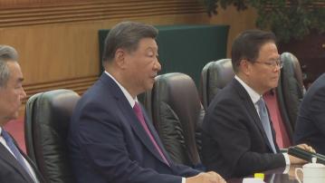 習近平分別會見伊朗總統佩澤希齊揚及馬來西亞總理安華