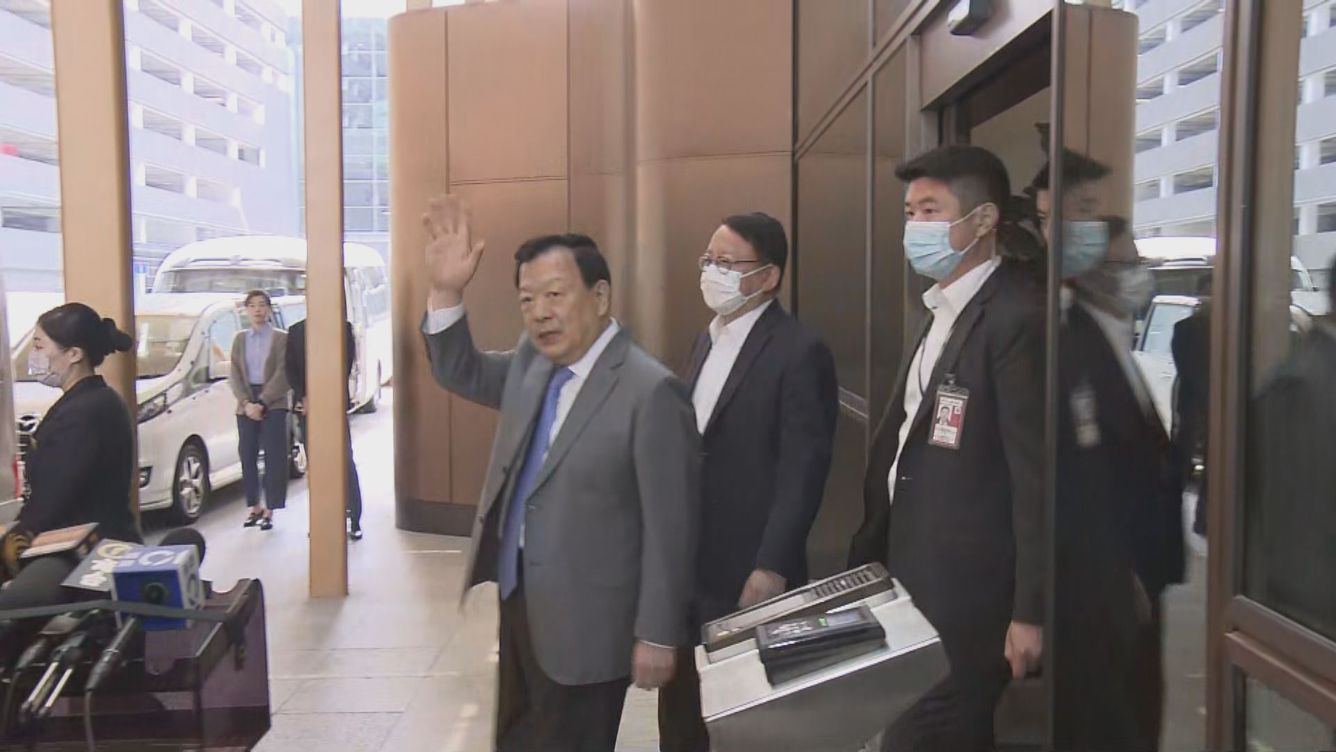 港澳辦主任夏寶龍抵港考察　與李家超在外交部駐港公署午膳