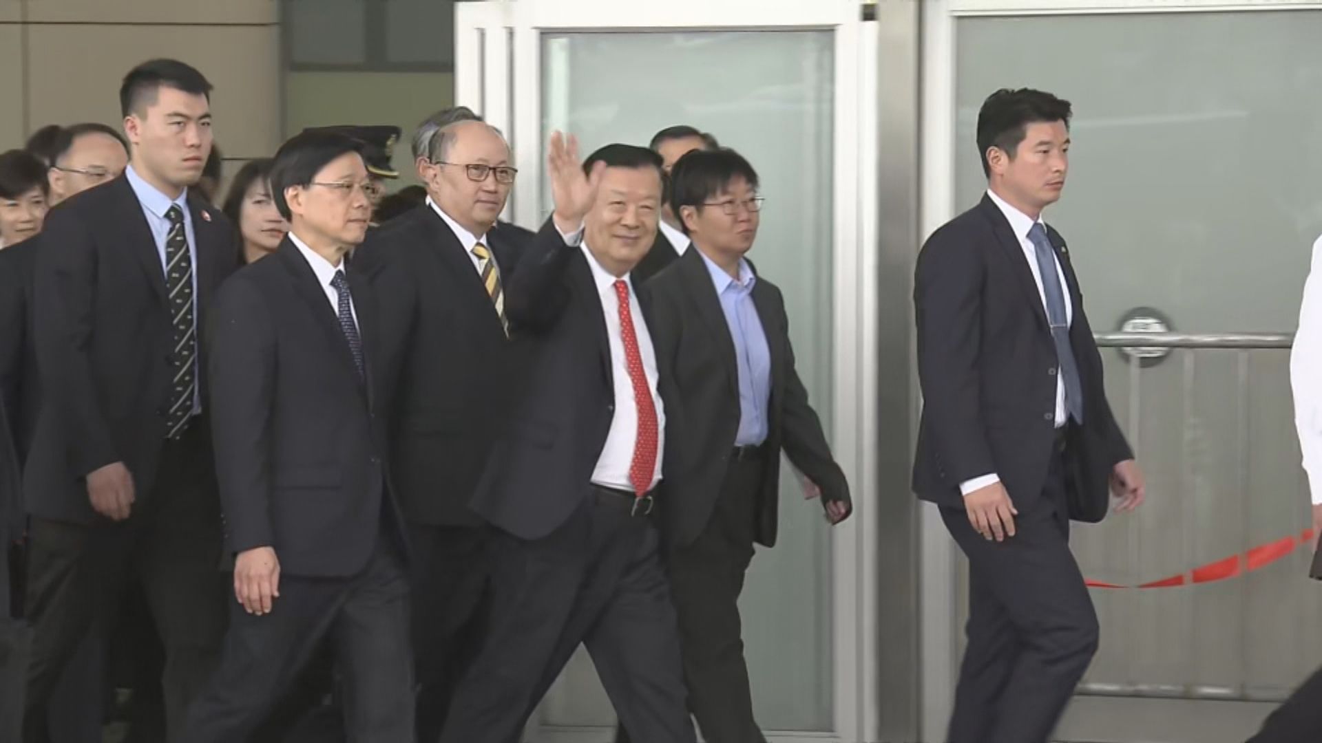 夏寶龍結束七日訪港行程