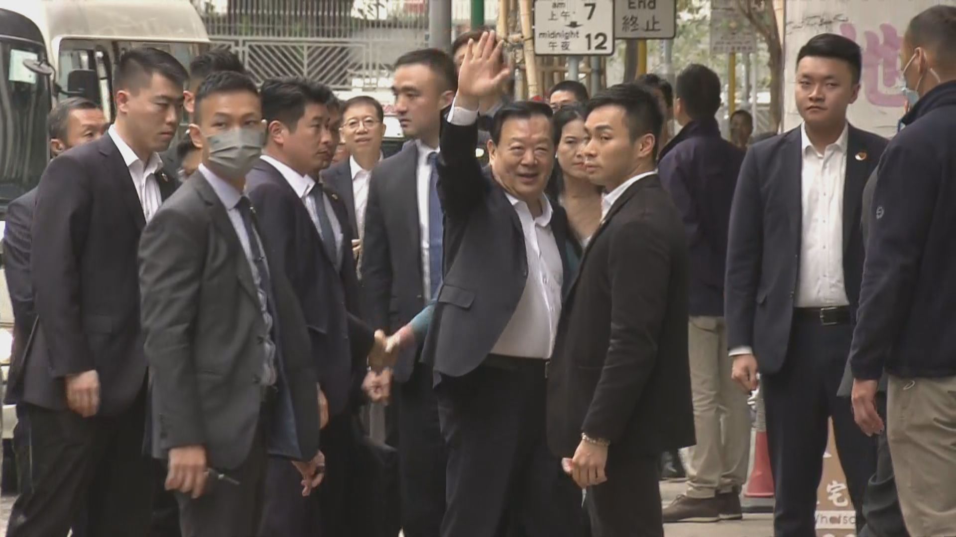 夏寶龍到黃大仙飲早茶