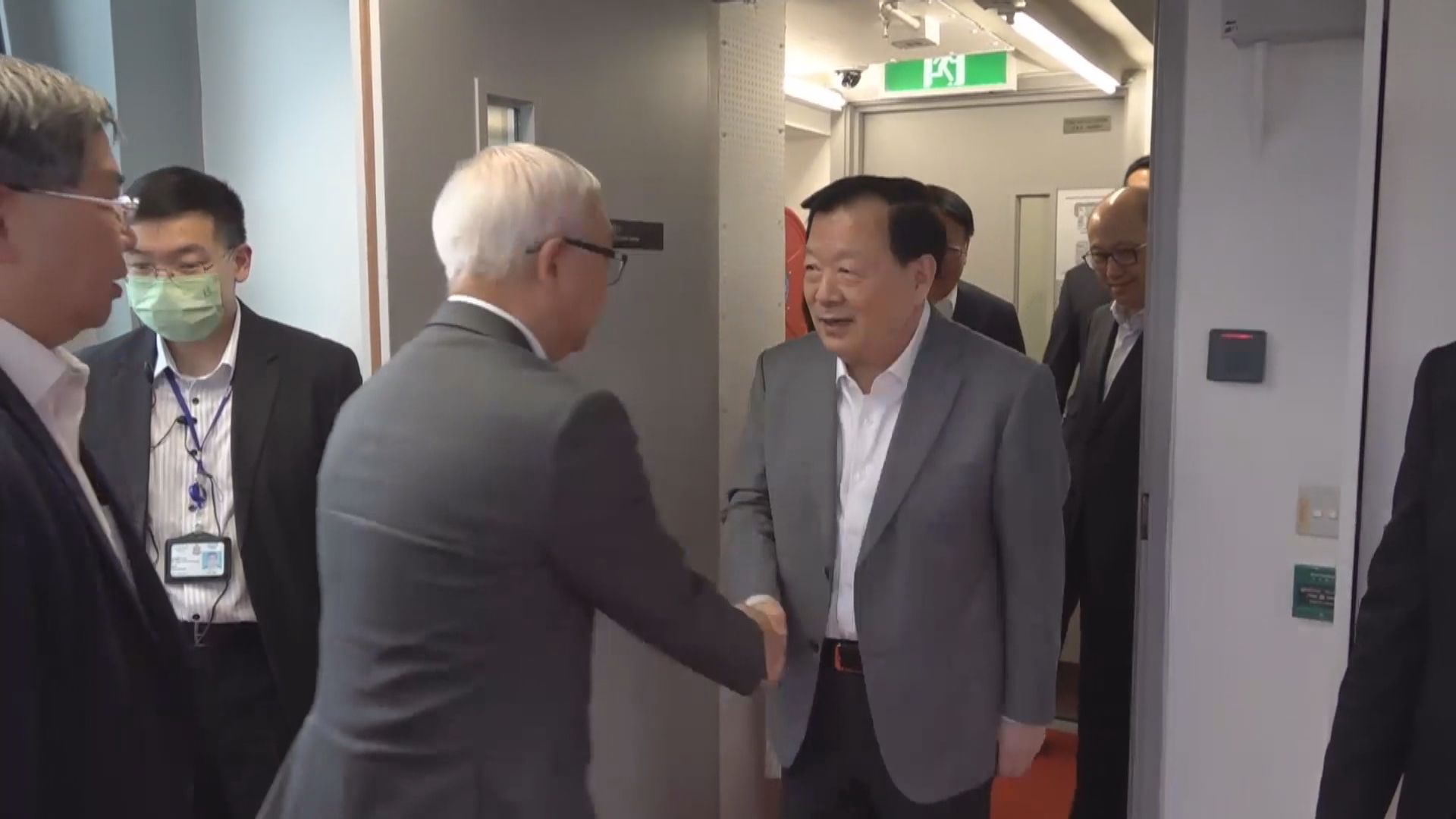 夏寶龍視察香園圍口岸等　再到鄉議局晚宴