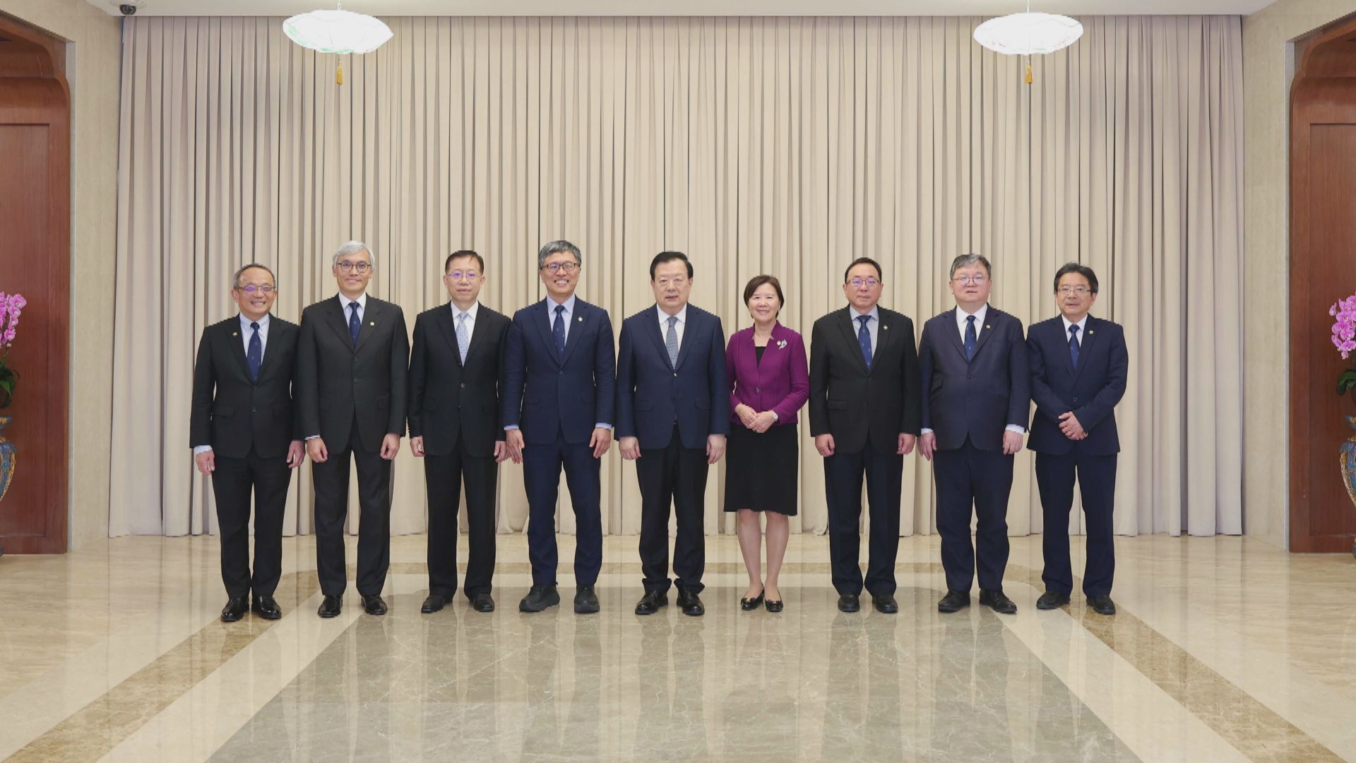 夏寶龍會見科大校董會主席沈向洋及校長葉玉如　期望科大積極參與北都建設