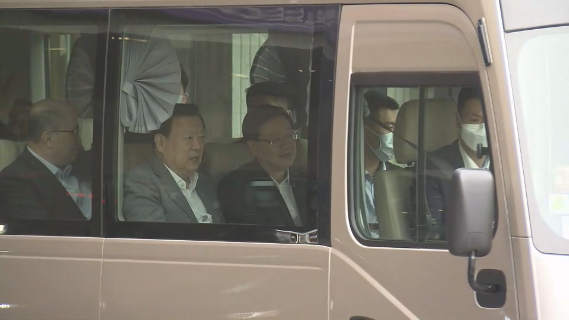 夏寶龍早上到酒樓吃早餐　逗留約一個半小時離開