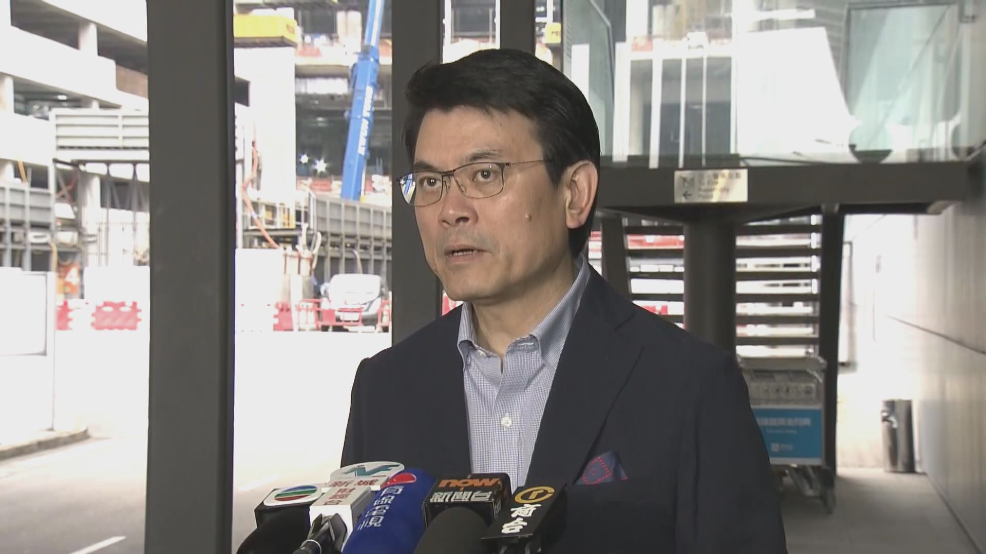 邱騰華：會繼續關注中美貿易戰對港影響