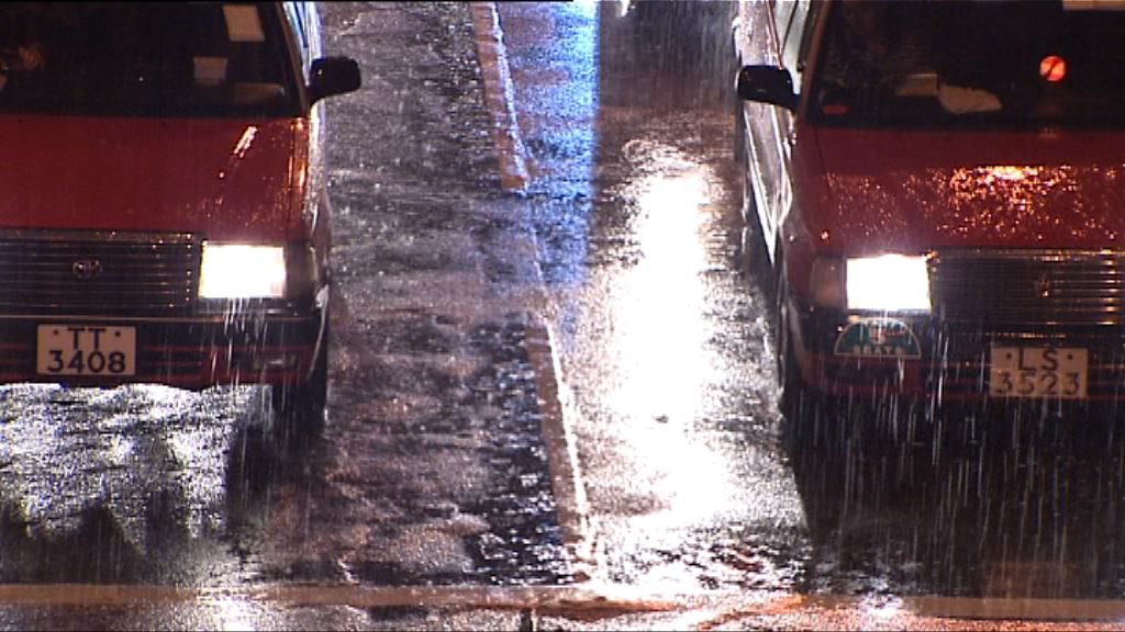 天文台凌晨發出黃色暴雨警告