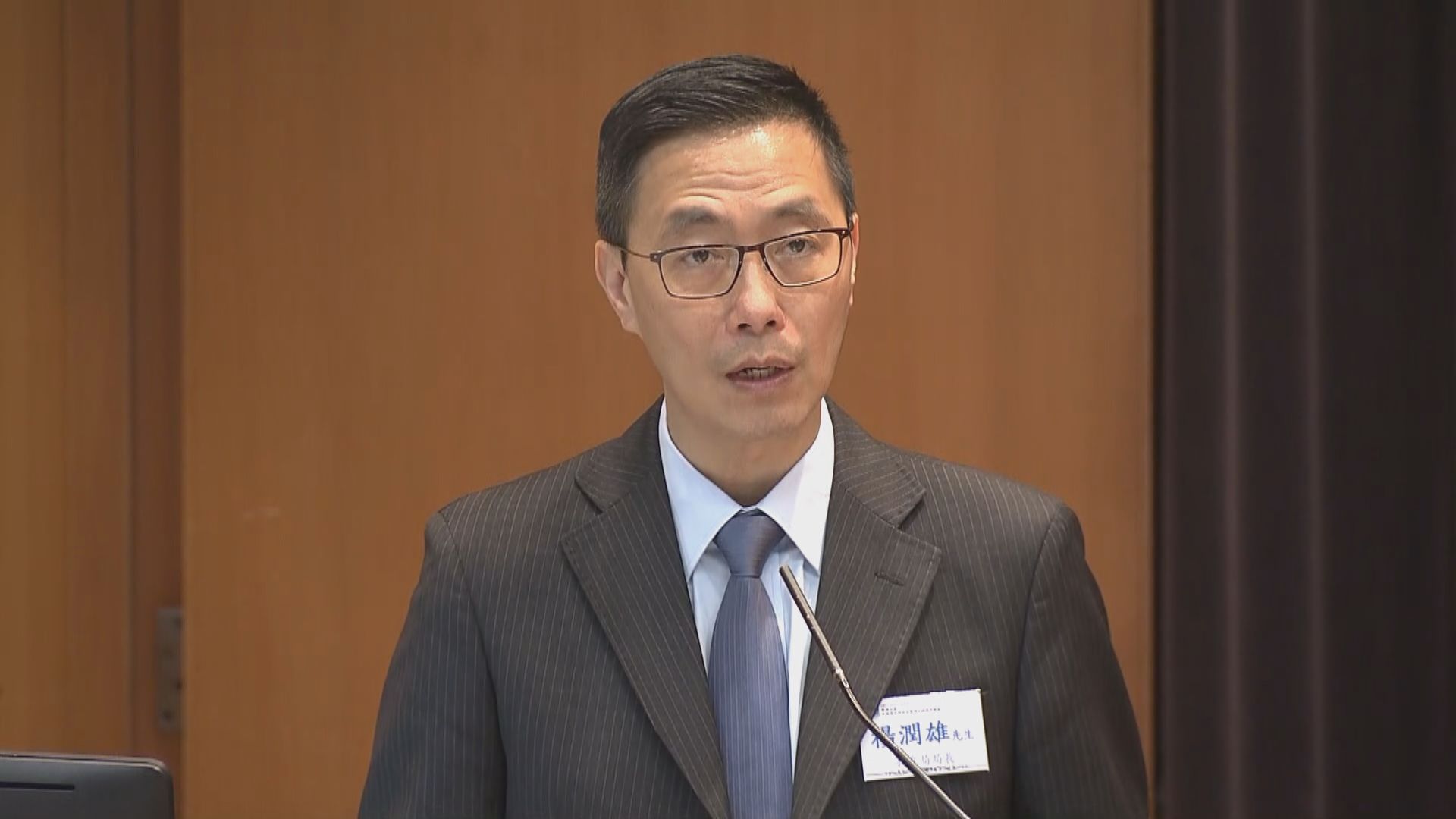 楊潤雄：校方有權不跟隨校舍設備清單