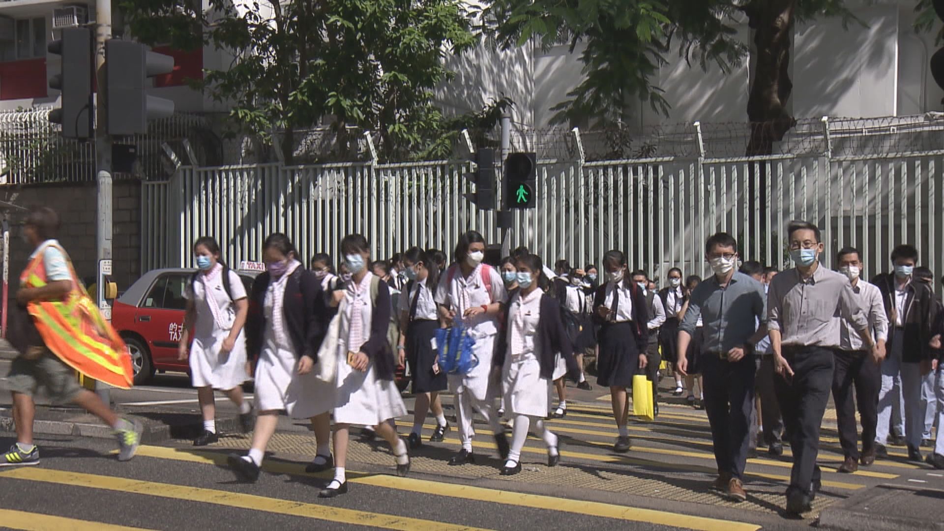 楊潤雄：安排教師定期檢測非全港復課必要條件